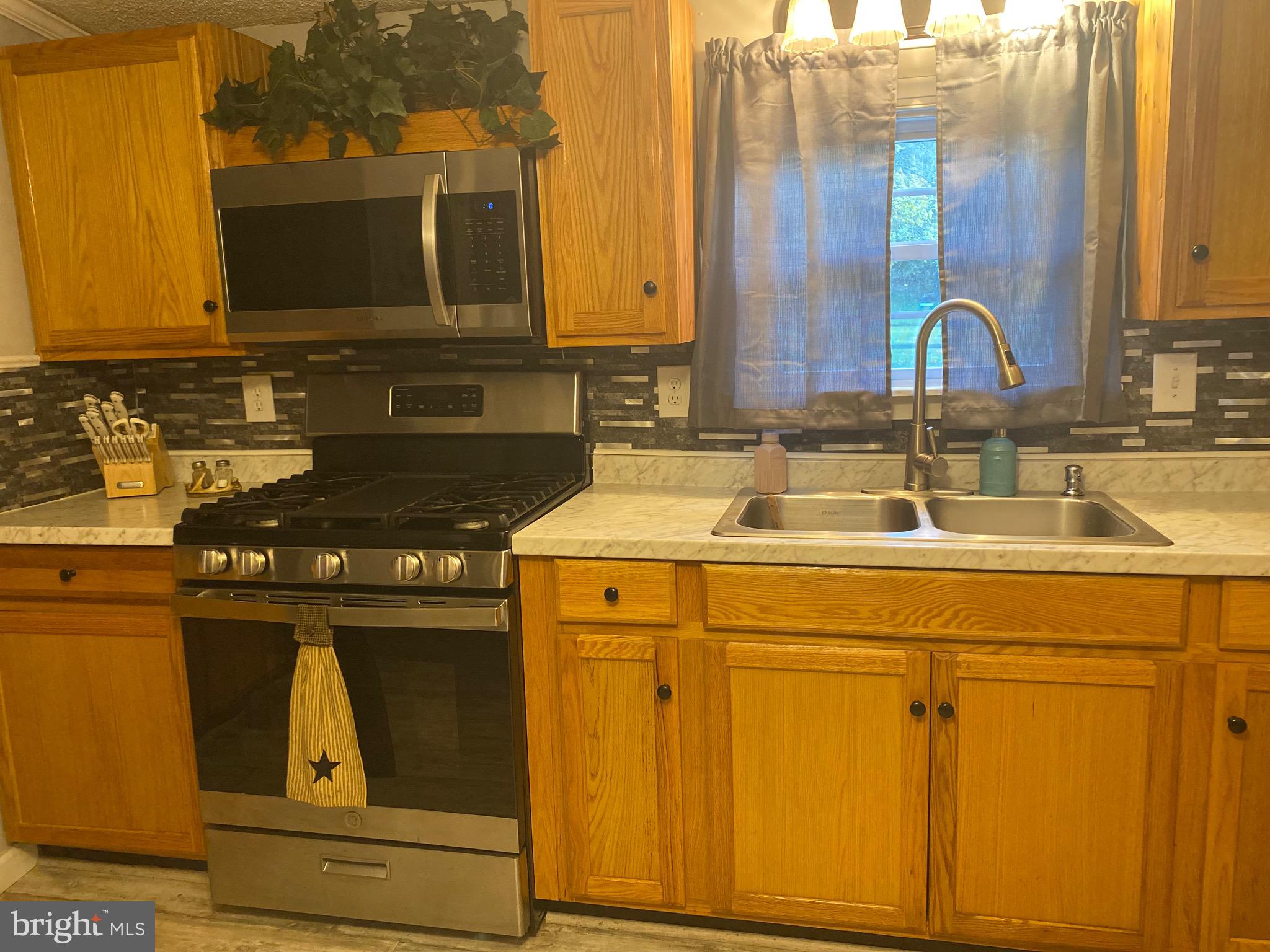 POPLAR GROVE - Residential