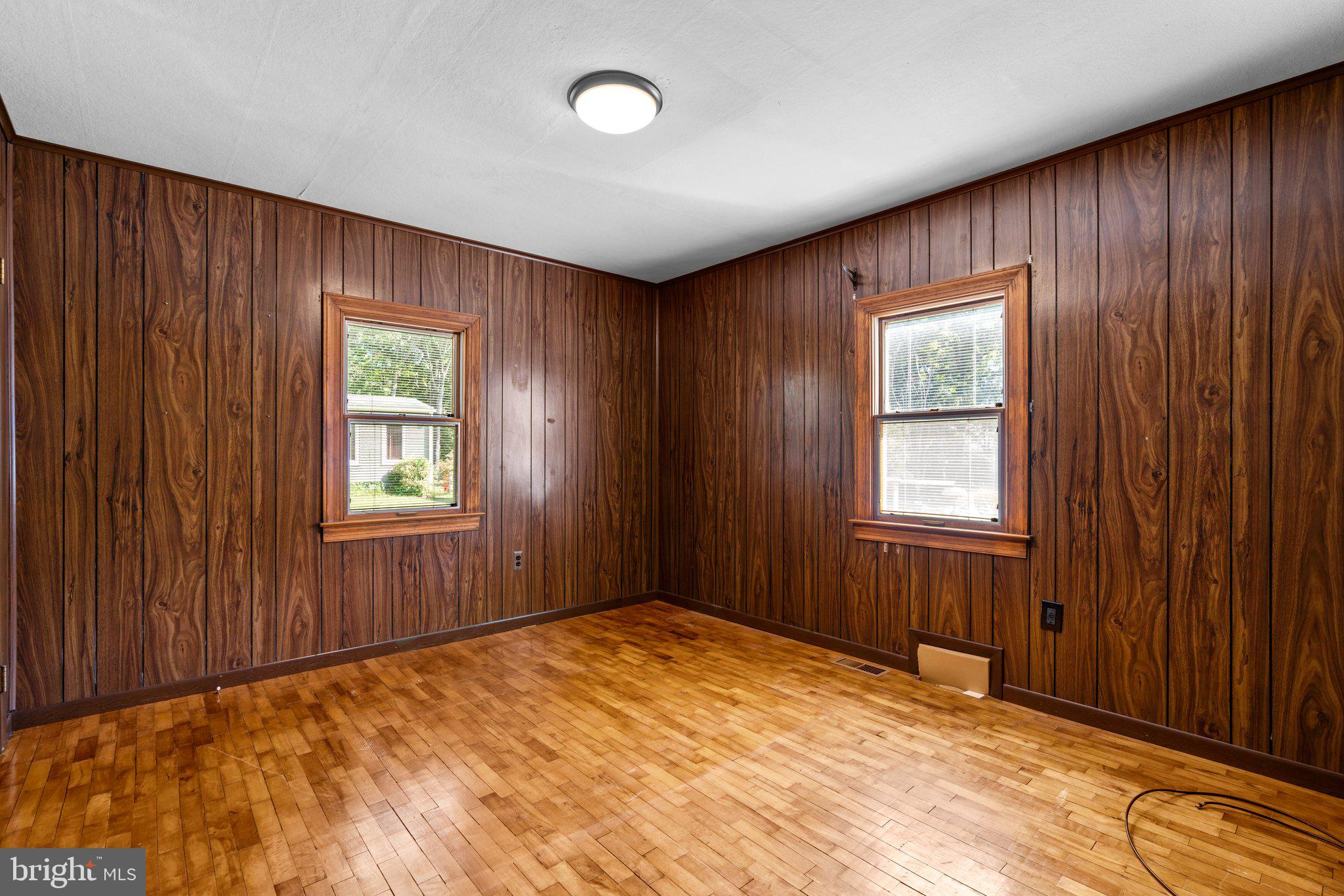 ELVATON ACRES - Residential