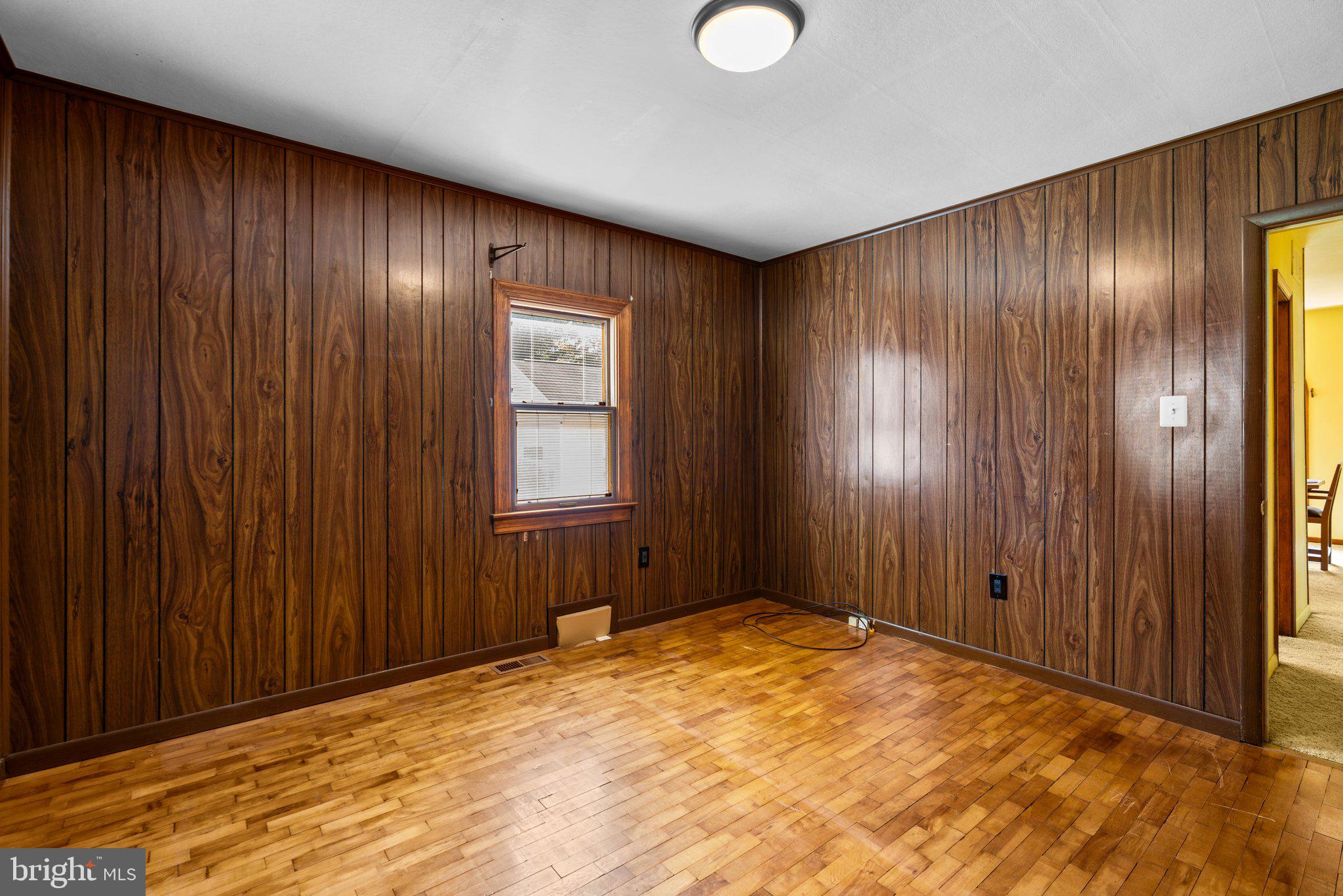 ELVATON ACRES - Residential