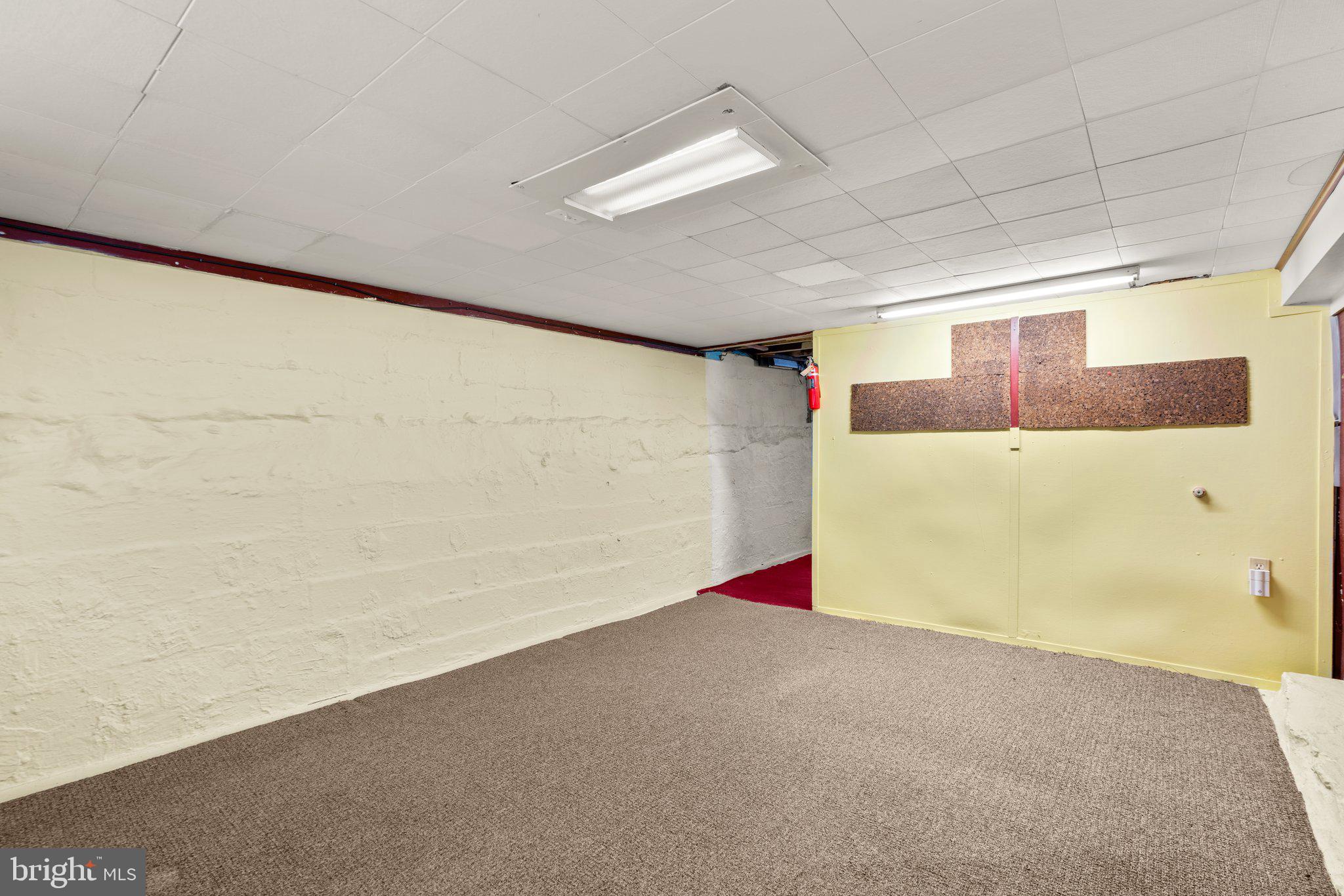 ELVATON ACRES - Residential