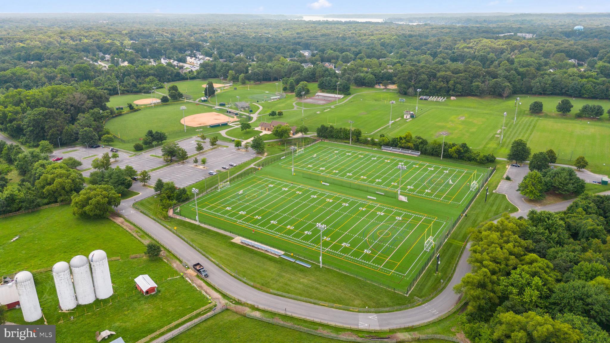 ELVATON ACRES - Residential