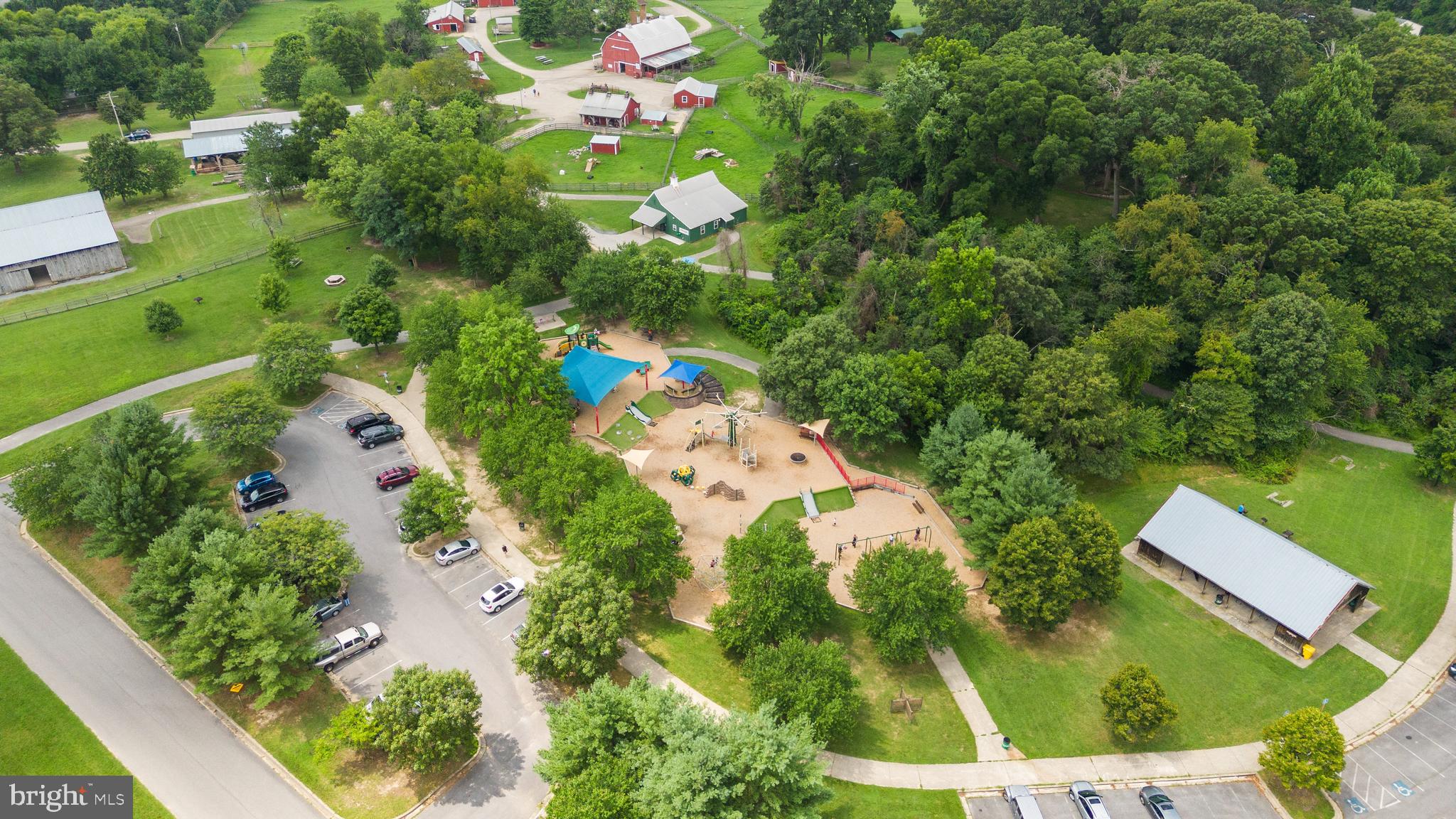 ELVATON ACRES - Residential