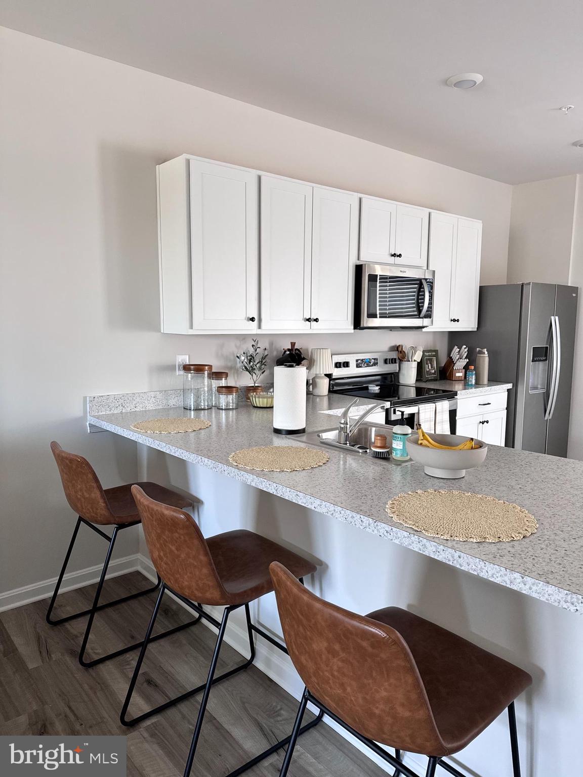 113 RIVERWALK TER