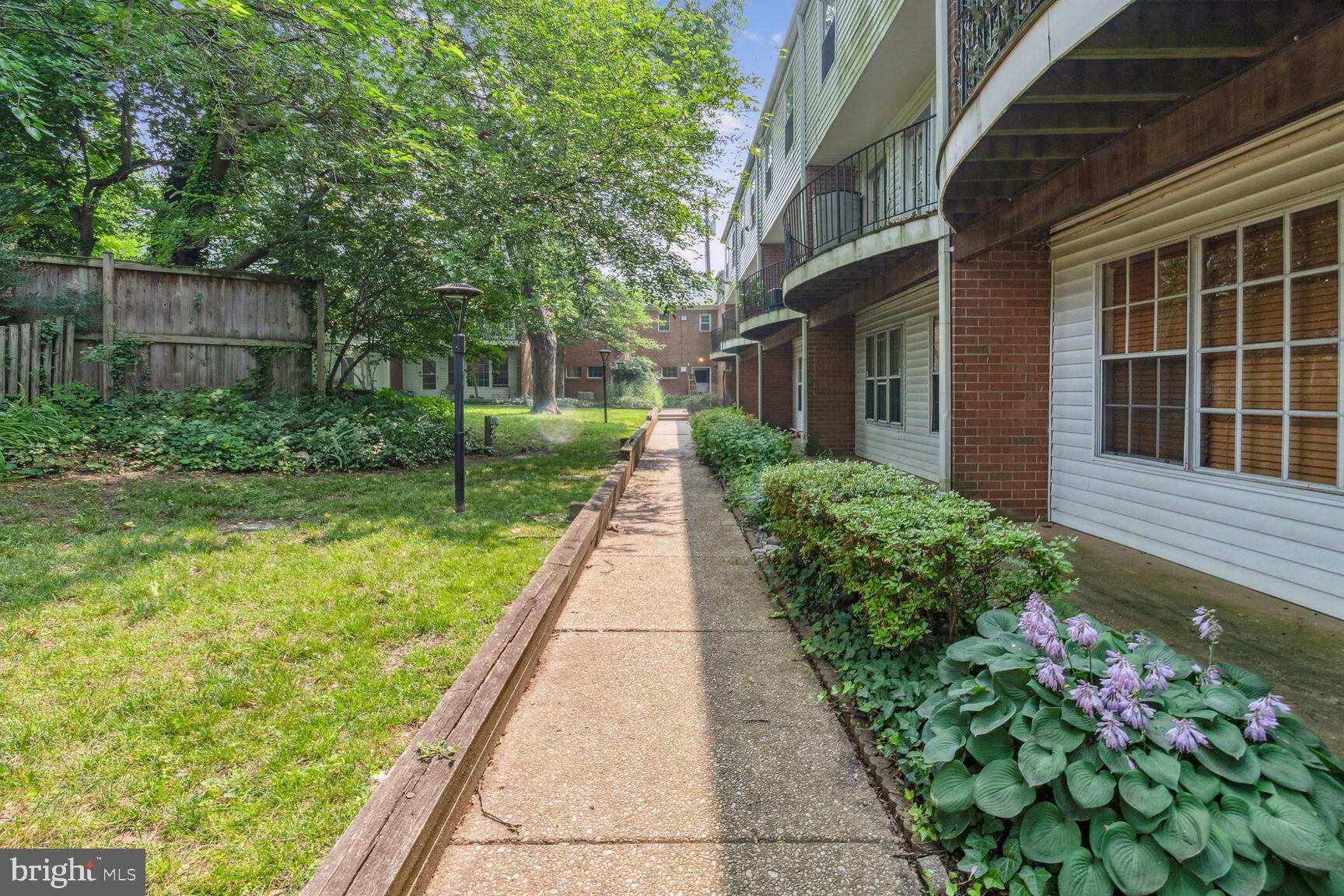 WOODSIDE VILLAGE - Residential