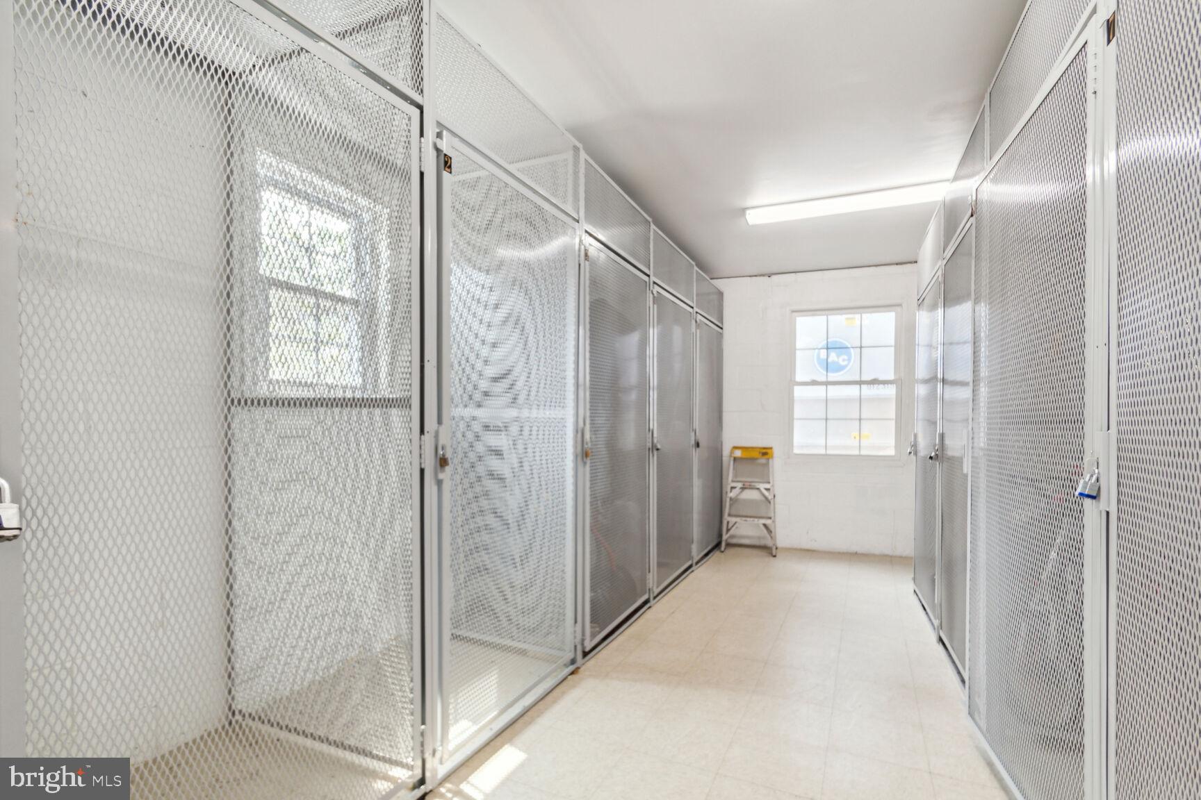 WOODSIDE VILLAGE - Residential