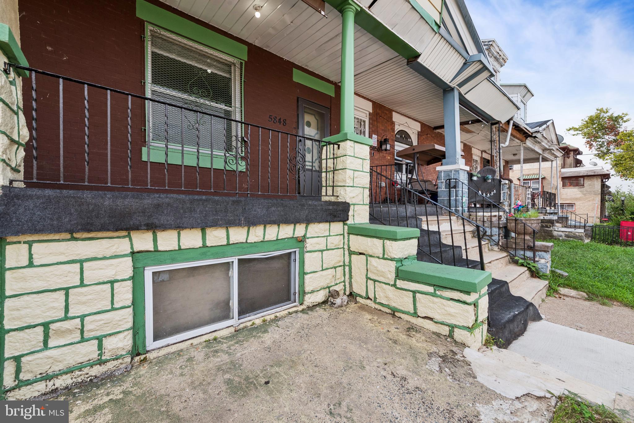 5848 WARRINGTON AVENUE