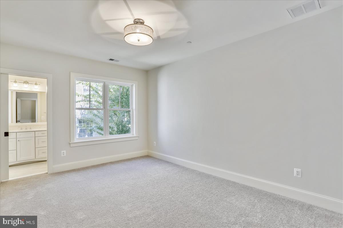 GLEN MAR PARK - Residential