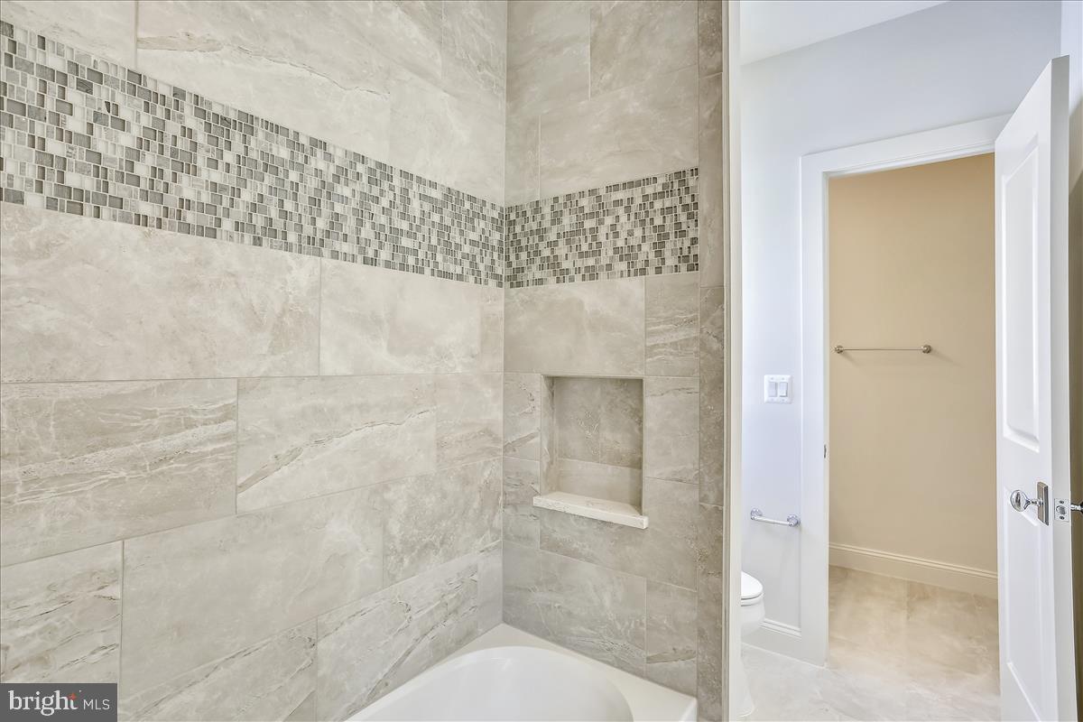 GLEN MAR PARK - Residential