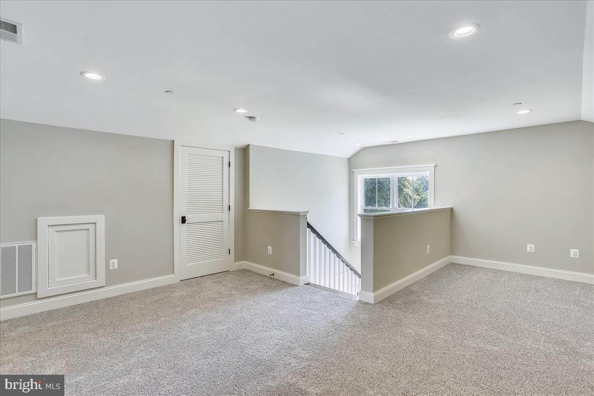 GLEN MAR PARK - Residential