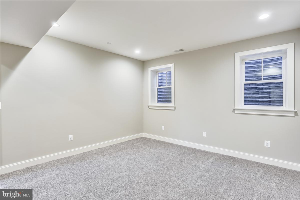 GLEN MAR PARK - Residential