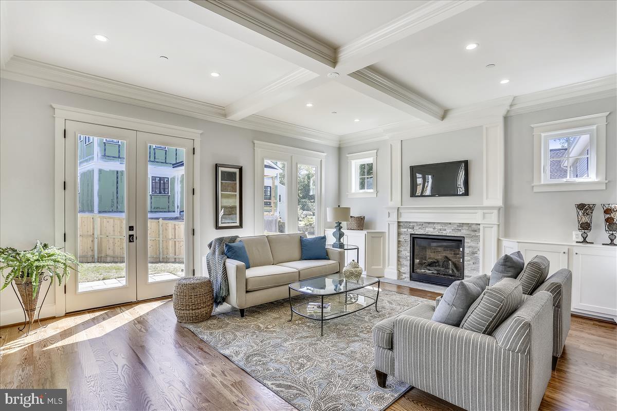 GLEN MAR PARK - Residential