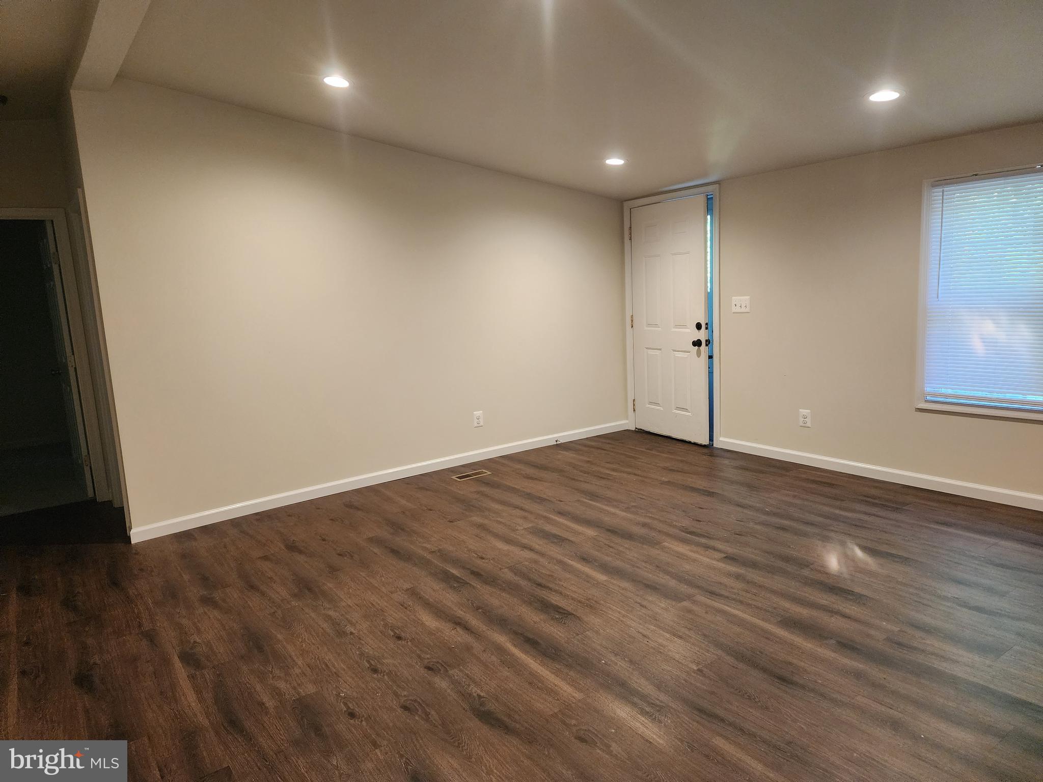 CALIFORNIA PROFESSIONAL CENTER - Residential Lease