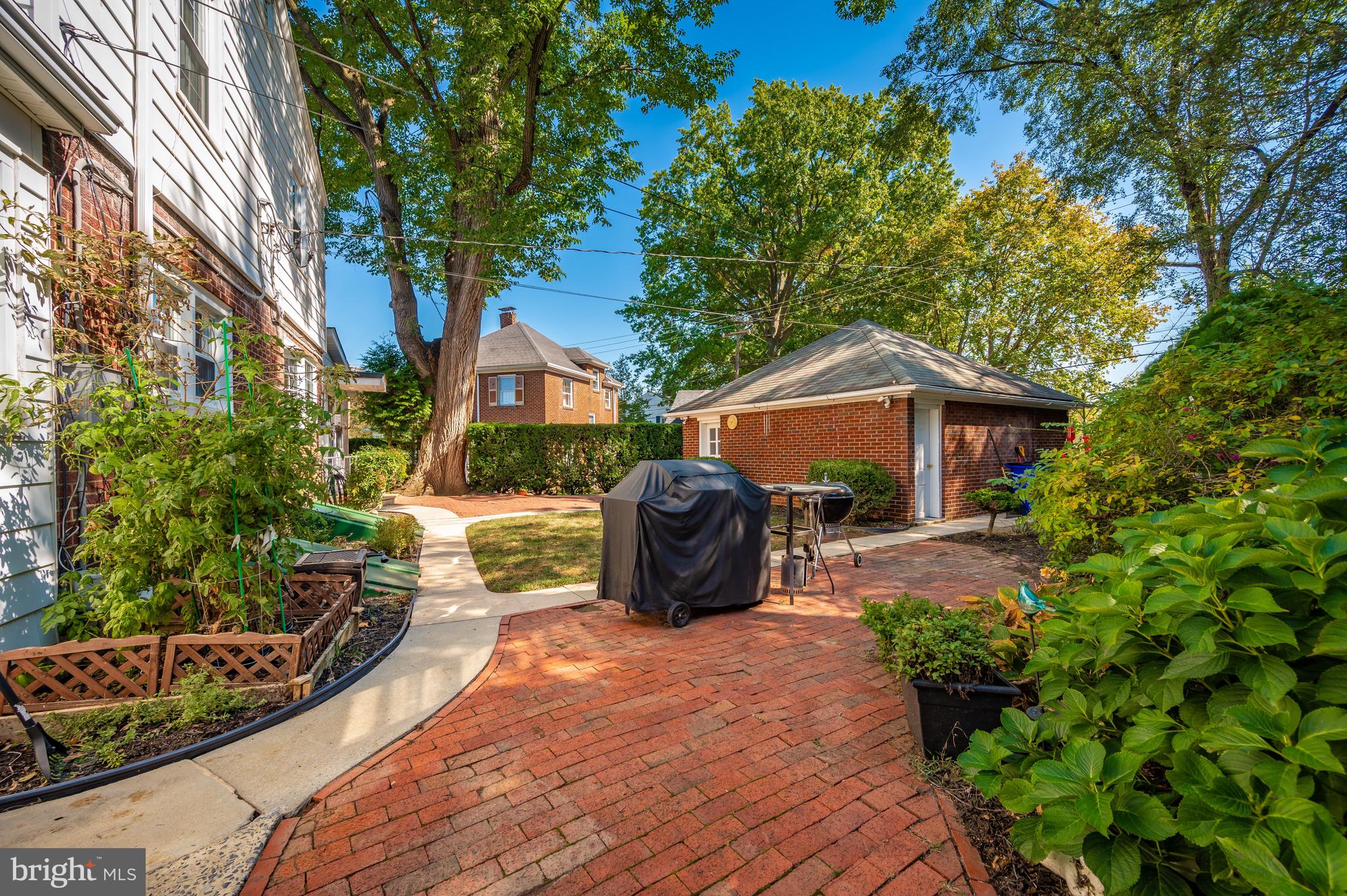 NORTH END - Residential