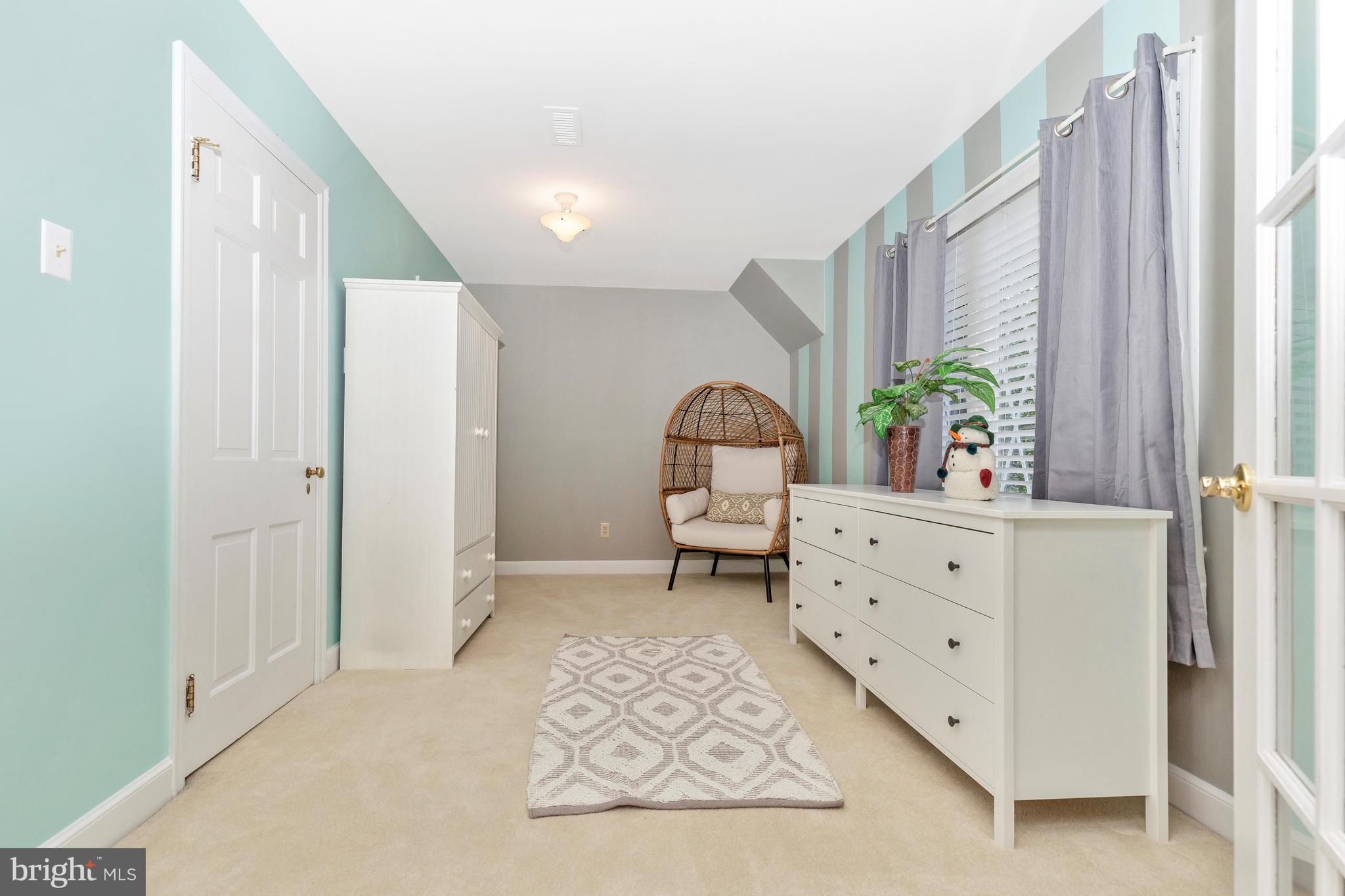 NORTH END - Residential