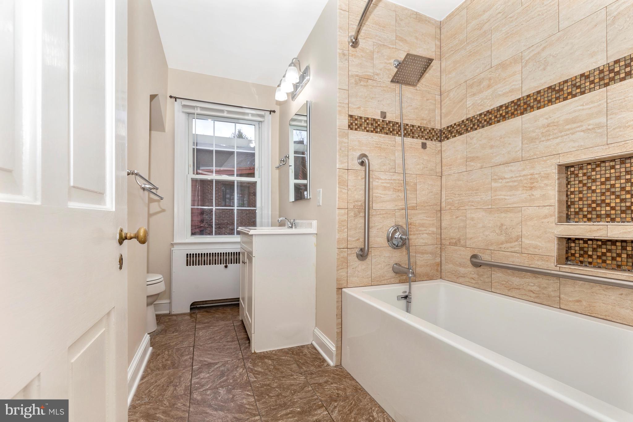 NORTH END - Residential