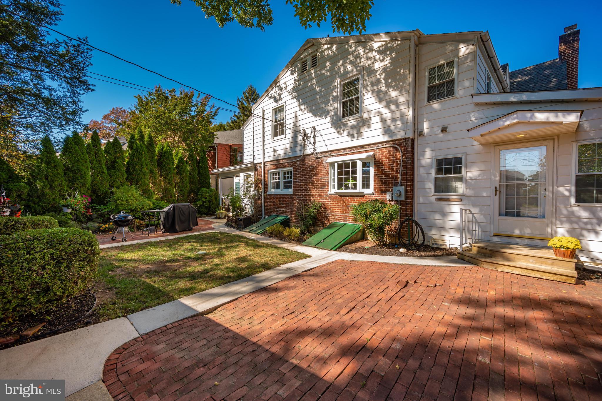 NORTH END - Residential