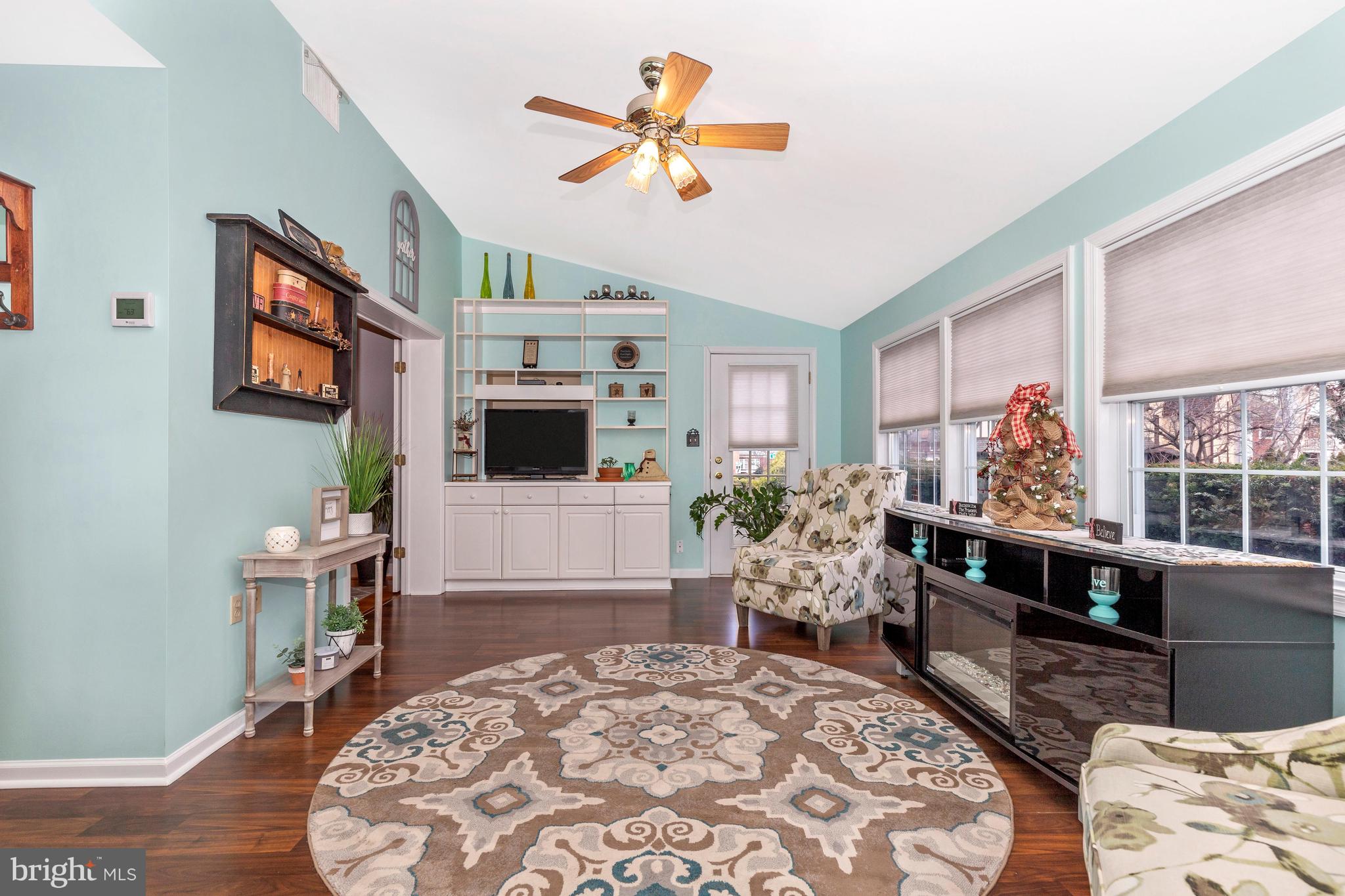 NORTH END - Residential