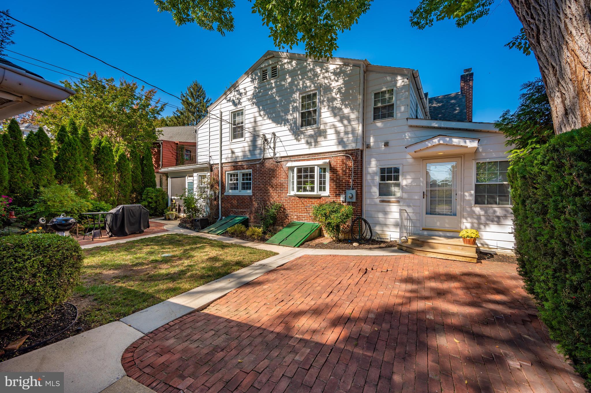 NORTH END - Residential