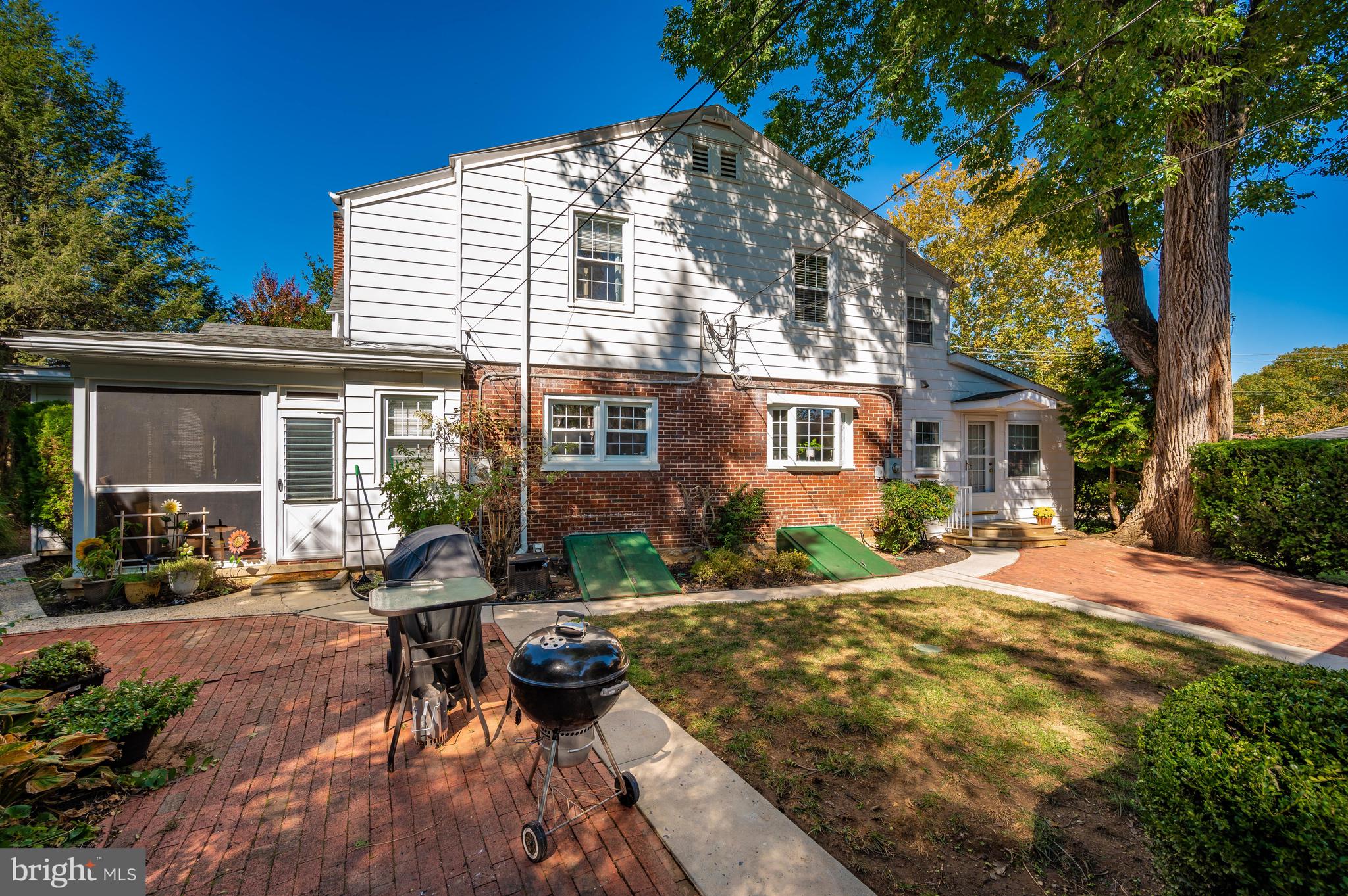 NORTH END - Residential