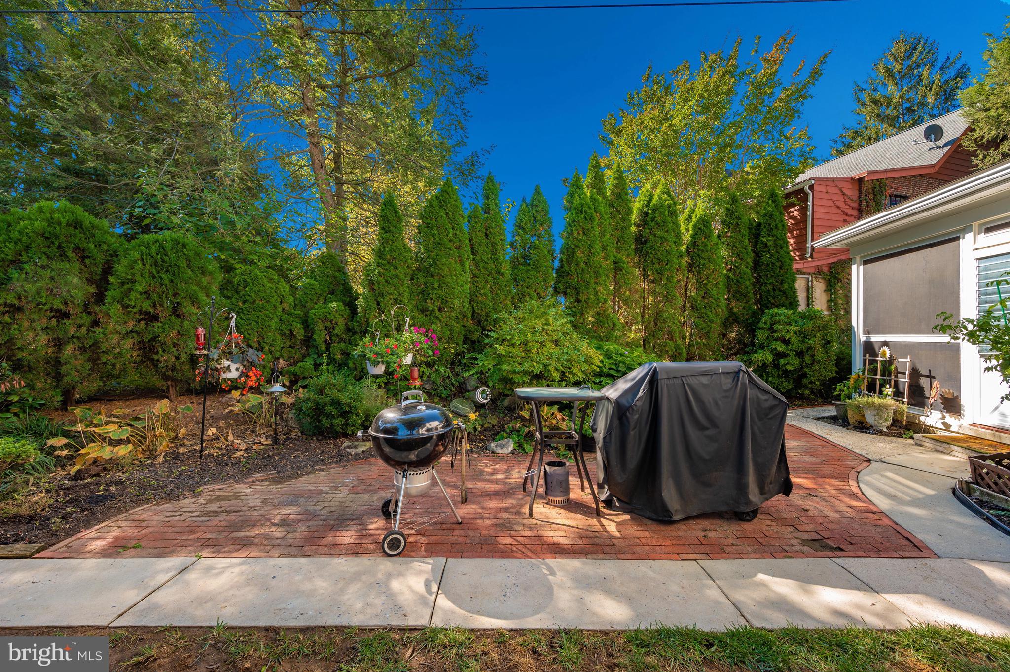 NORTH END - Residential