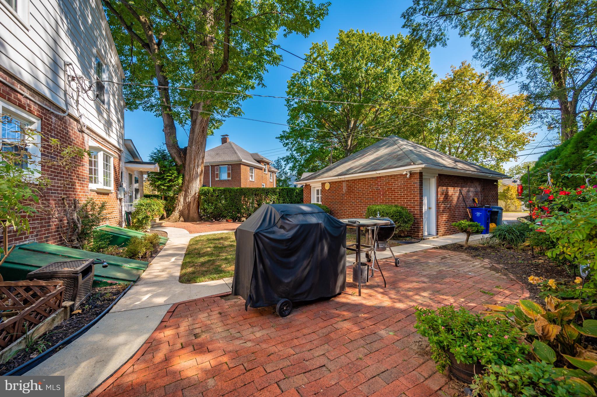 NORTH END - Residential