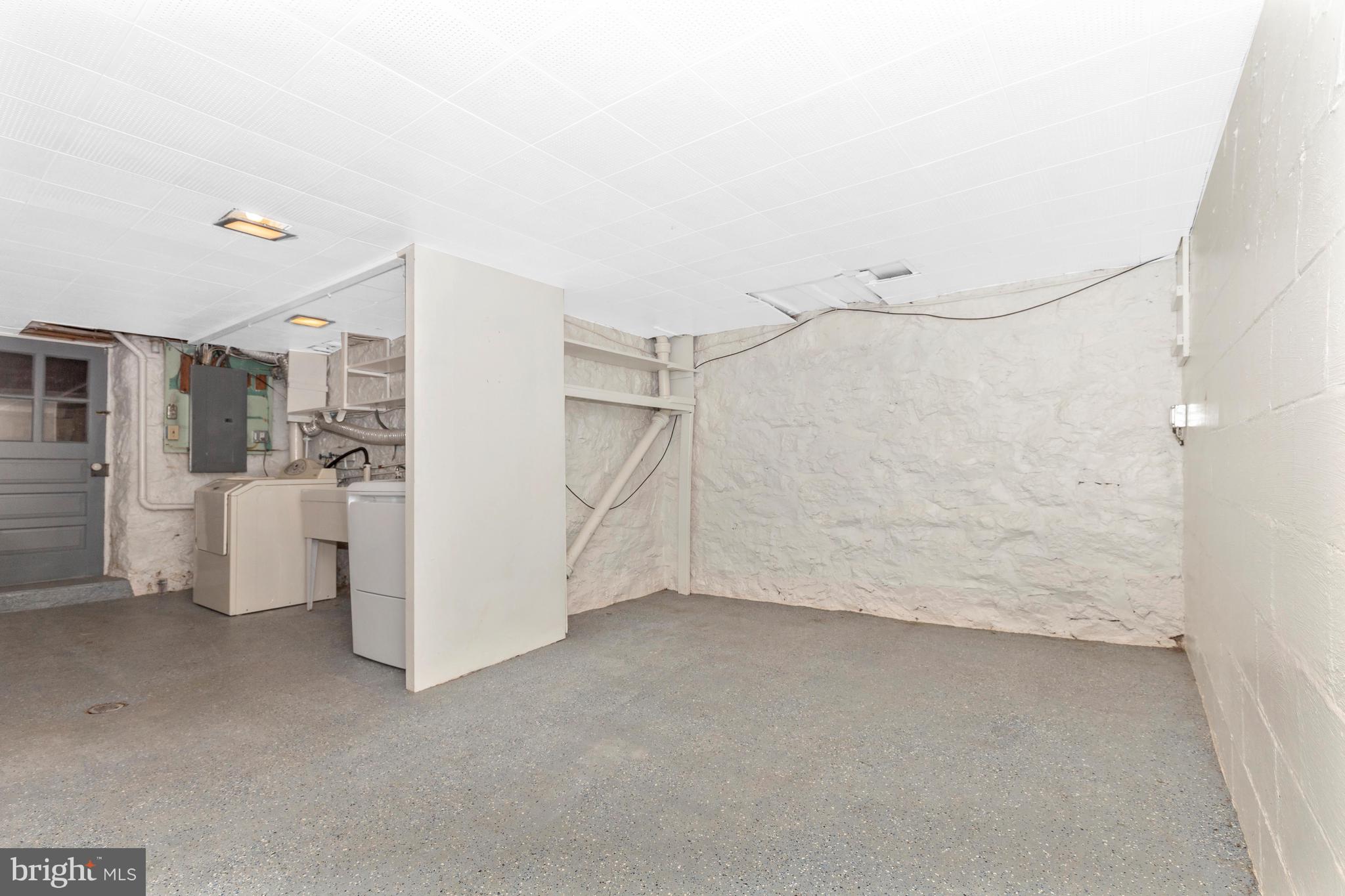 NORTH END - Residential