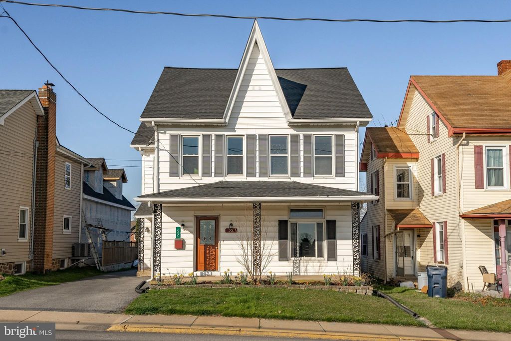 Photo of 52 N RAILROAD AVE, NEW HOLLAND, PA 17557 (MLS # PALA2033756)