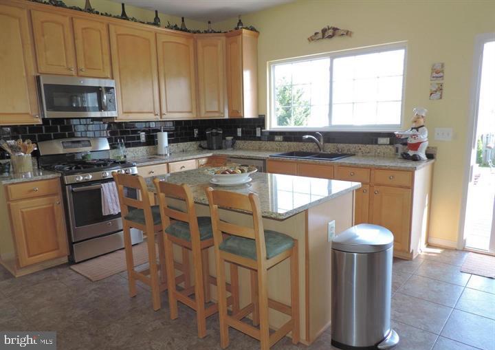 LOCUST GROVE - Residential