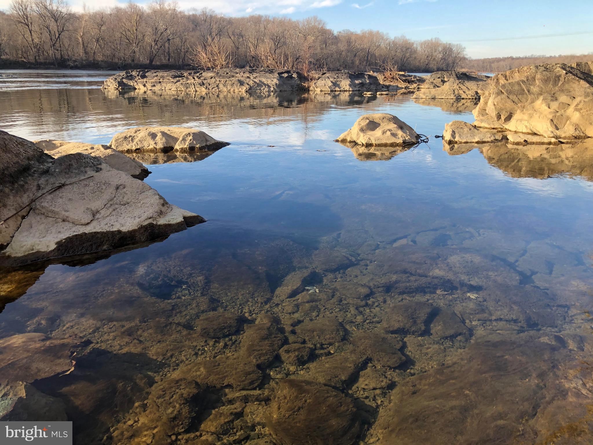 LOCUST GROVE - Residential