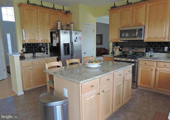 LOCUST GROVE - Residential