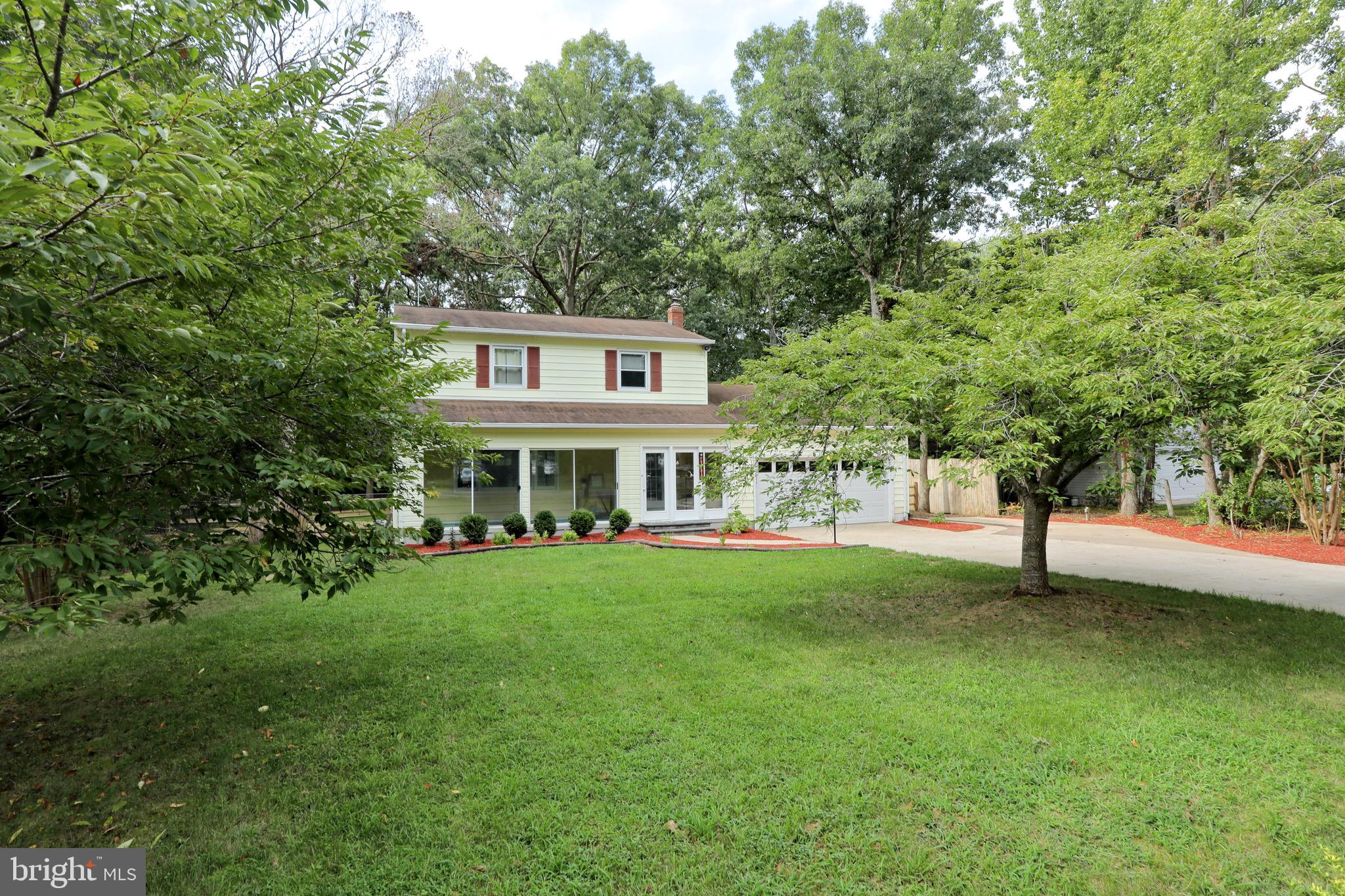 BRETON BAY ESTATES - Residential