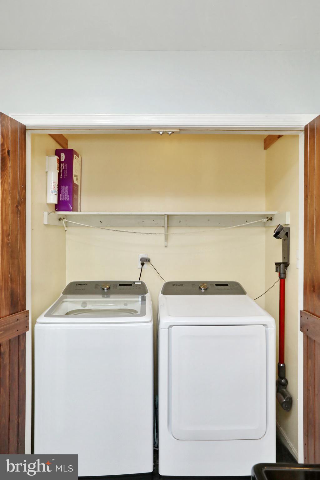 BRETON BAY ESTATES - Residential