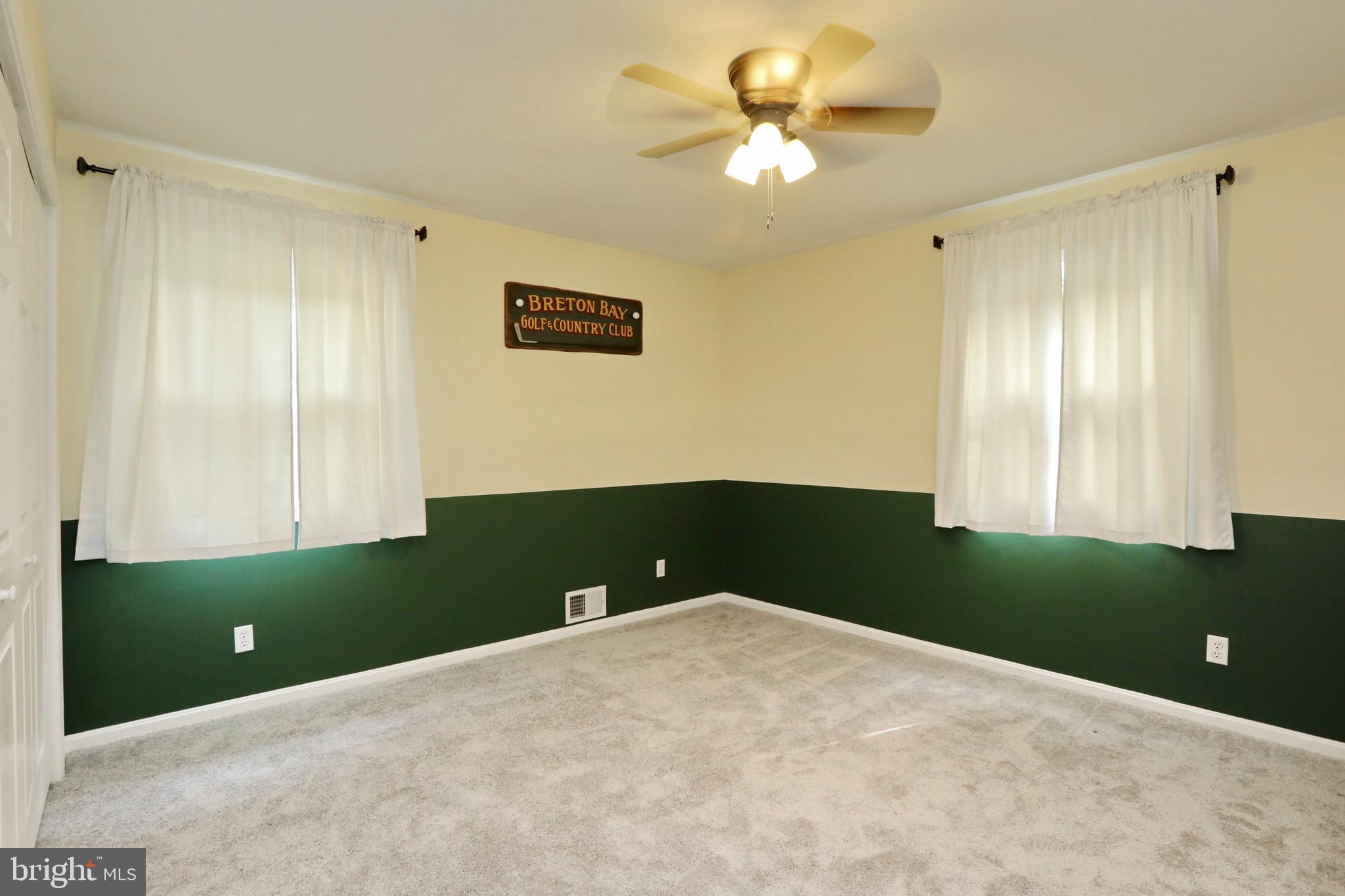 BRETON BAY ESTATES - Residential