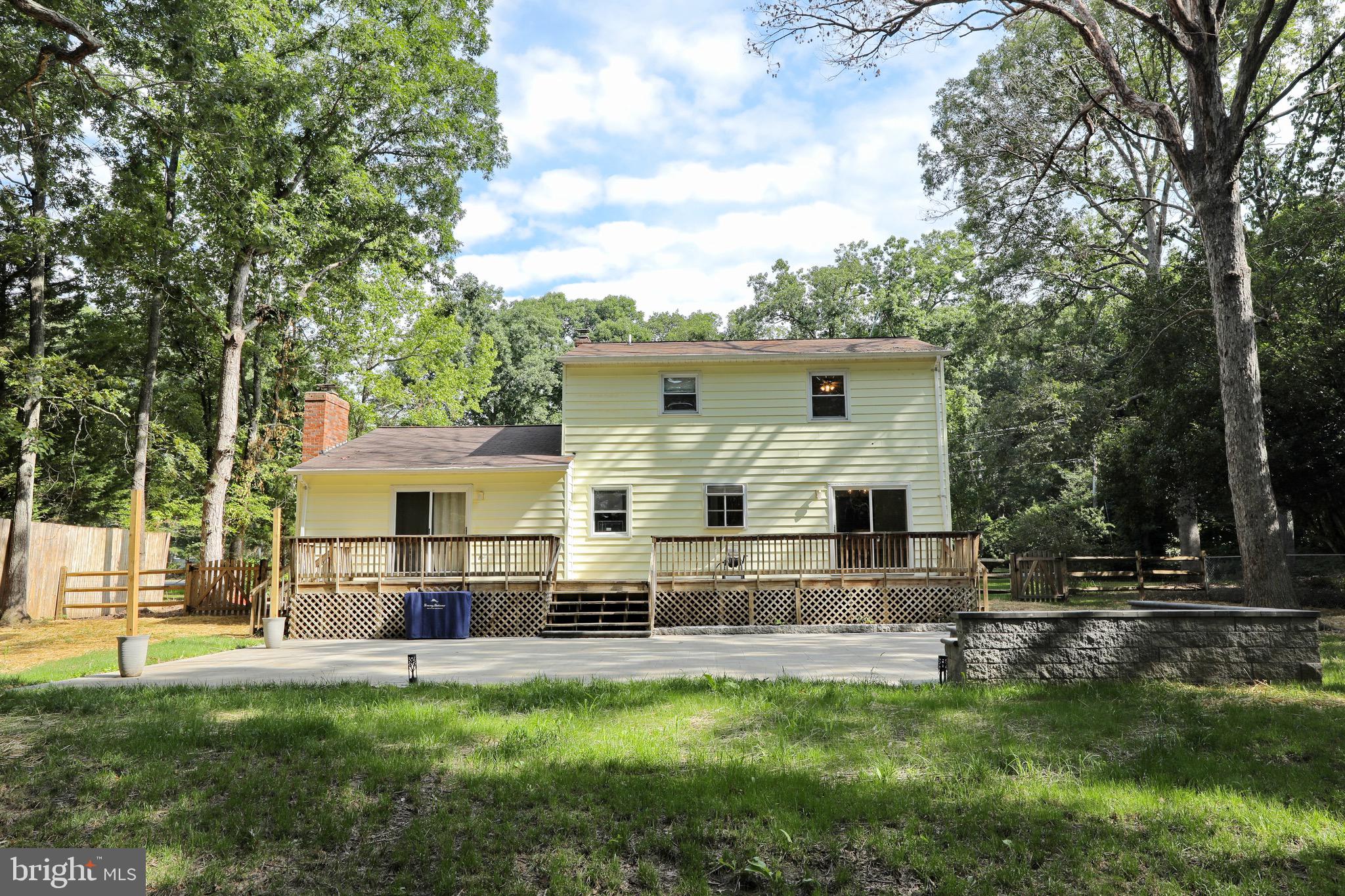 BRETON BAY ESTATES - Residential