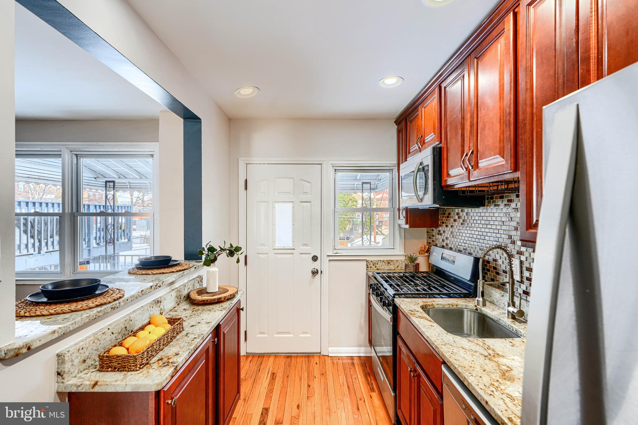 RAMBLEWOOD - Residential