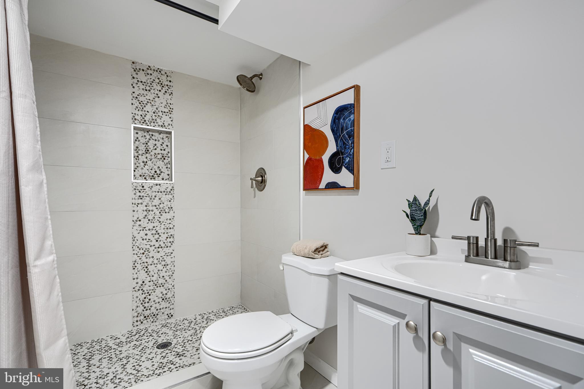 RAMBLEWOOD - Residential