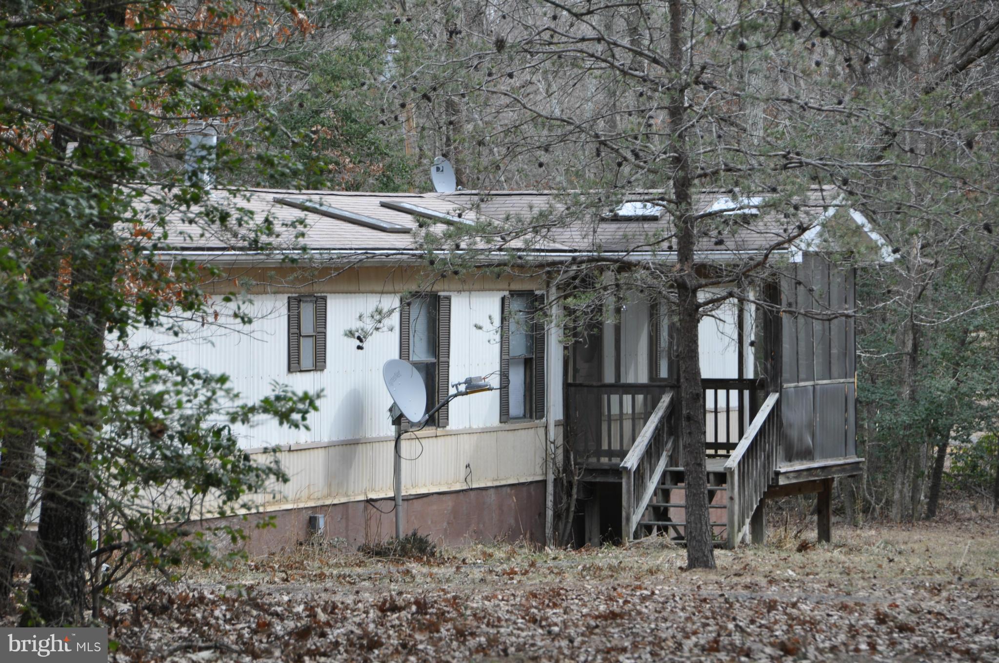 NONE AVAILABLE - Land