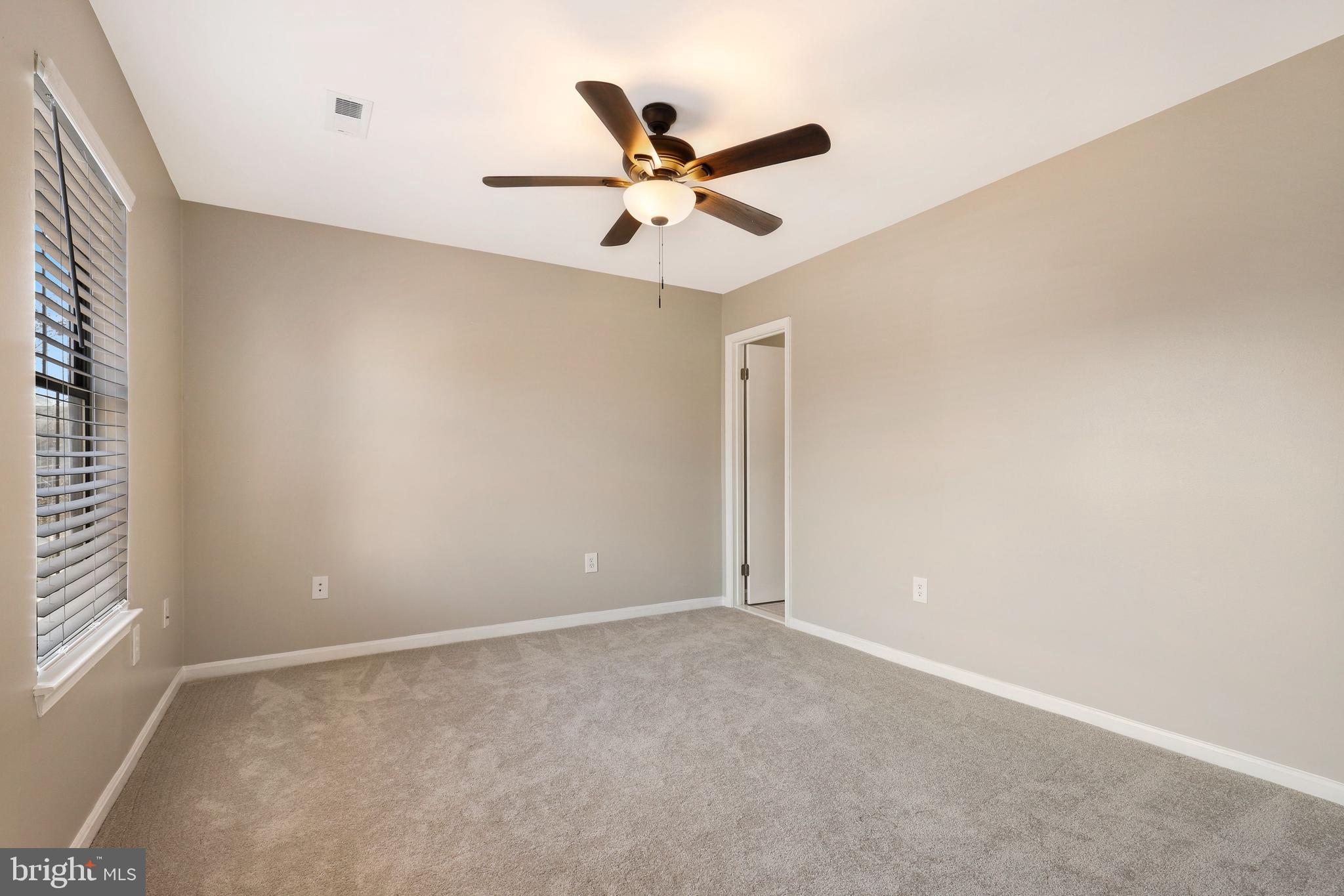 LONGSTREET COMMONS - Residential