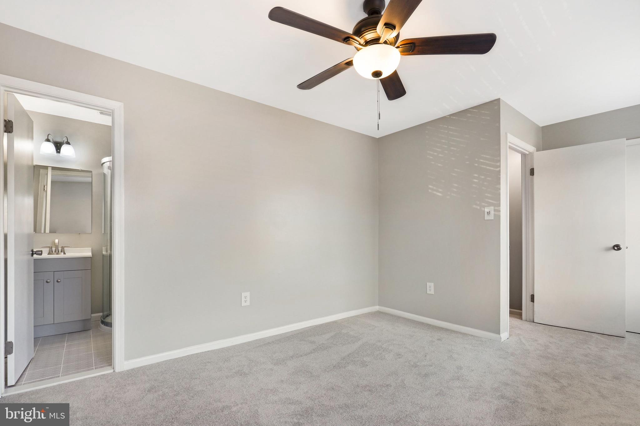 LONGSTREET COMMONS - Residential