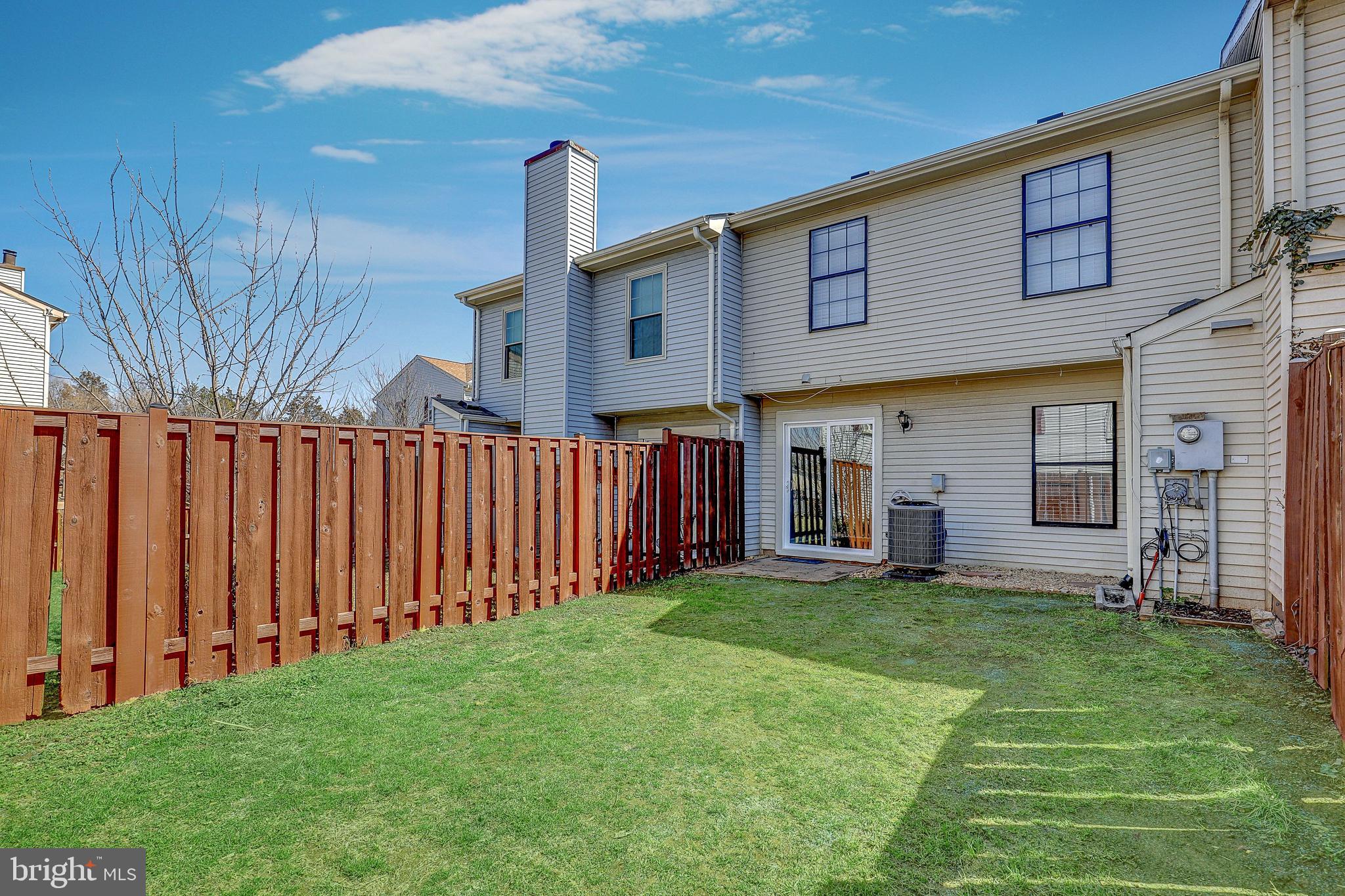 LONGSTREET COMMONS - Residential