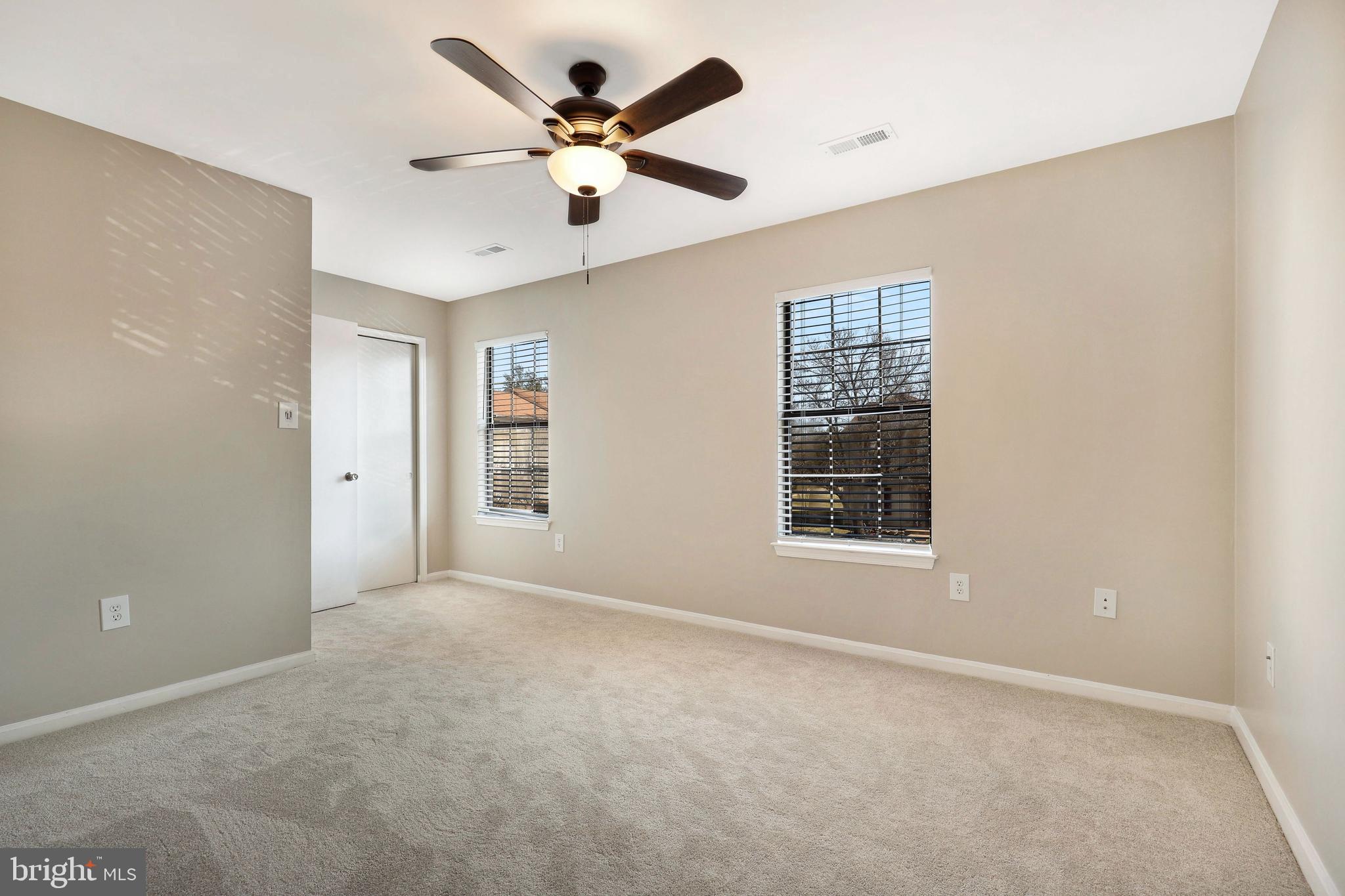 LONGSTREET COMMONS - Residential