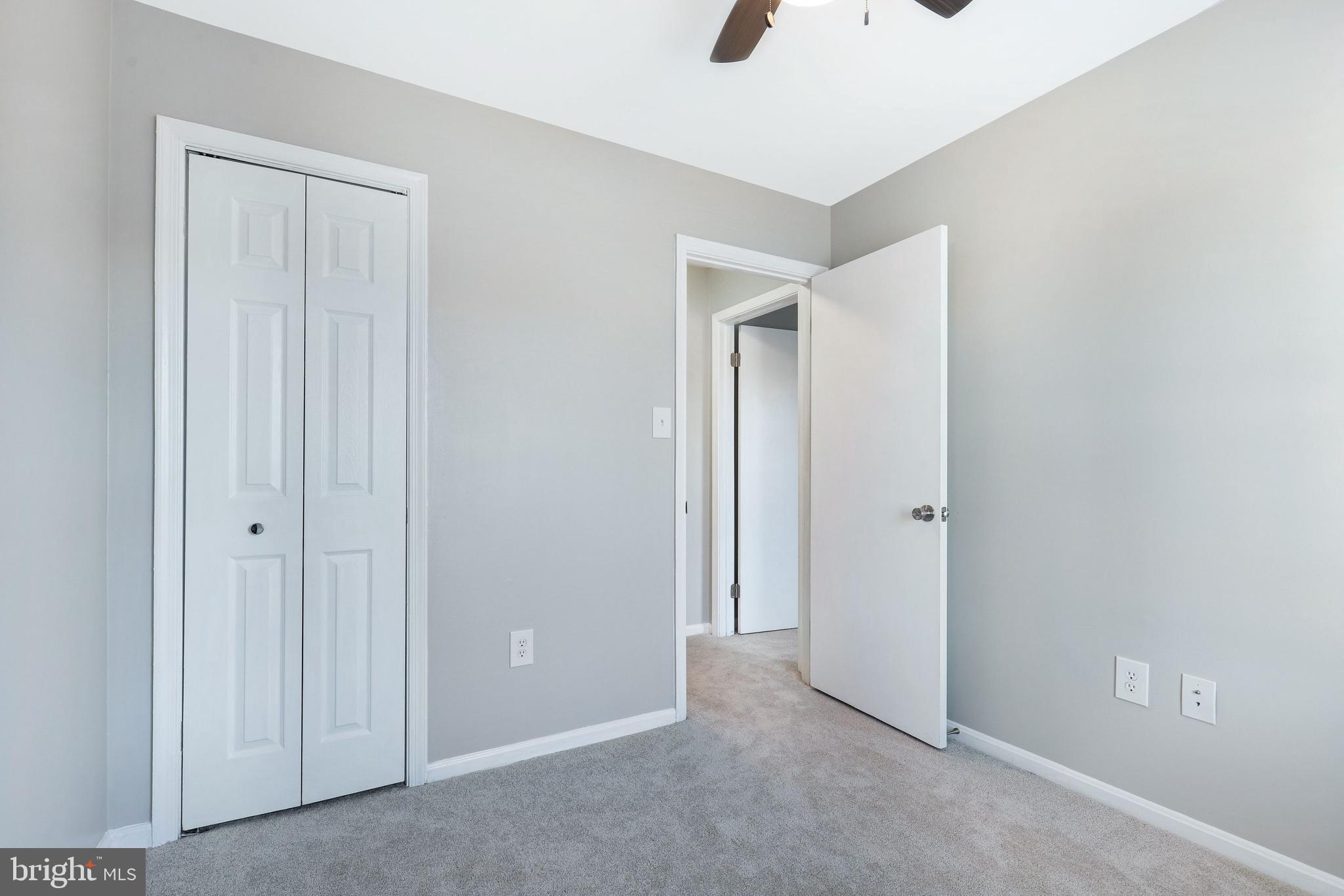 LONGSTREET COMMONS - Residential