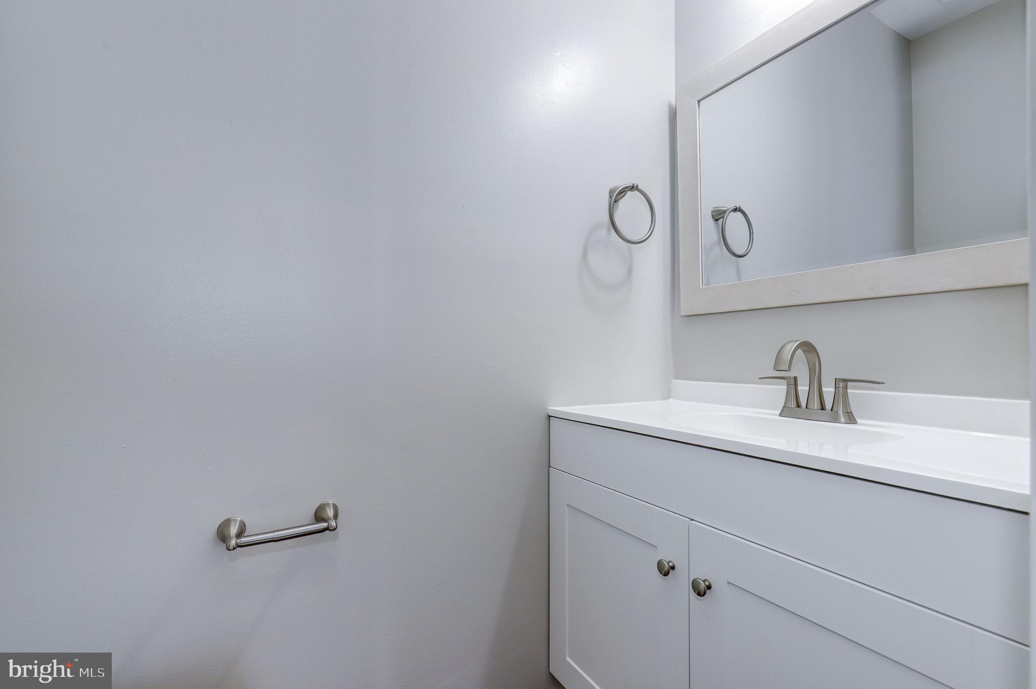 LONGSTREET COMMONS - Residential