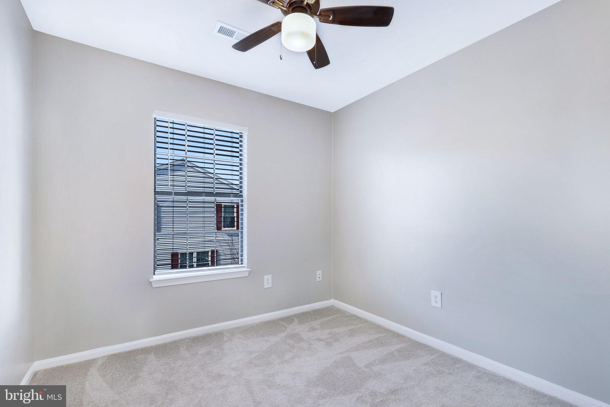 LONGSTREET COMMONS - Residential