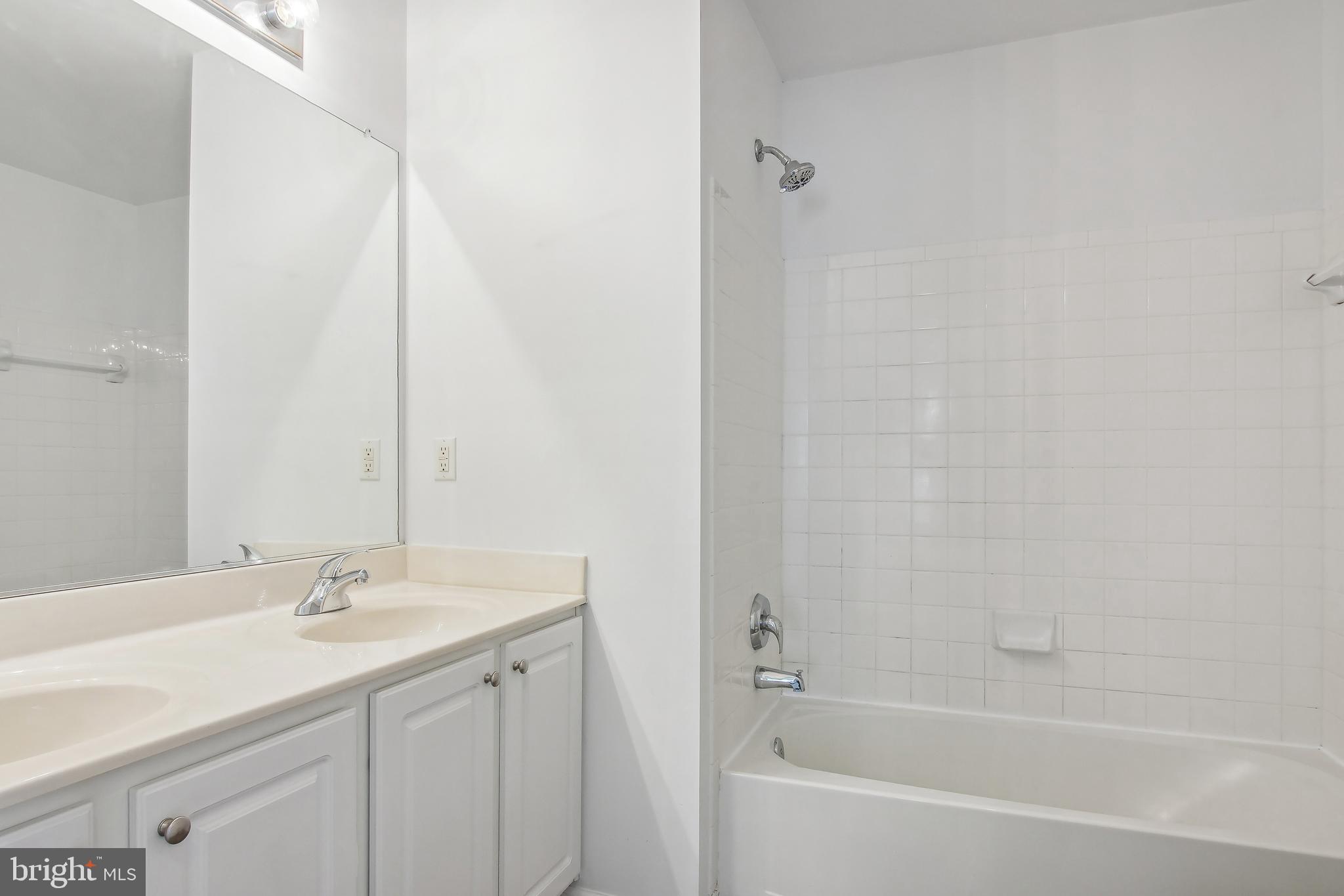 VILLAGES AT HAYMARKET - Residential