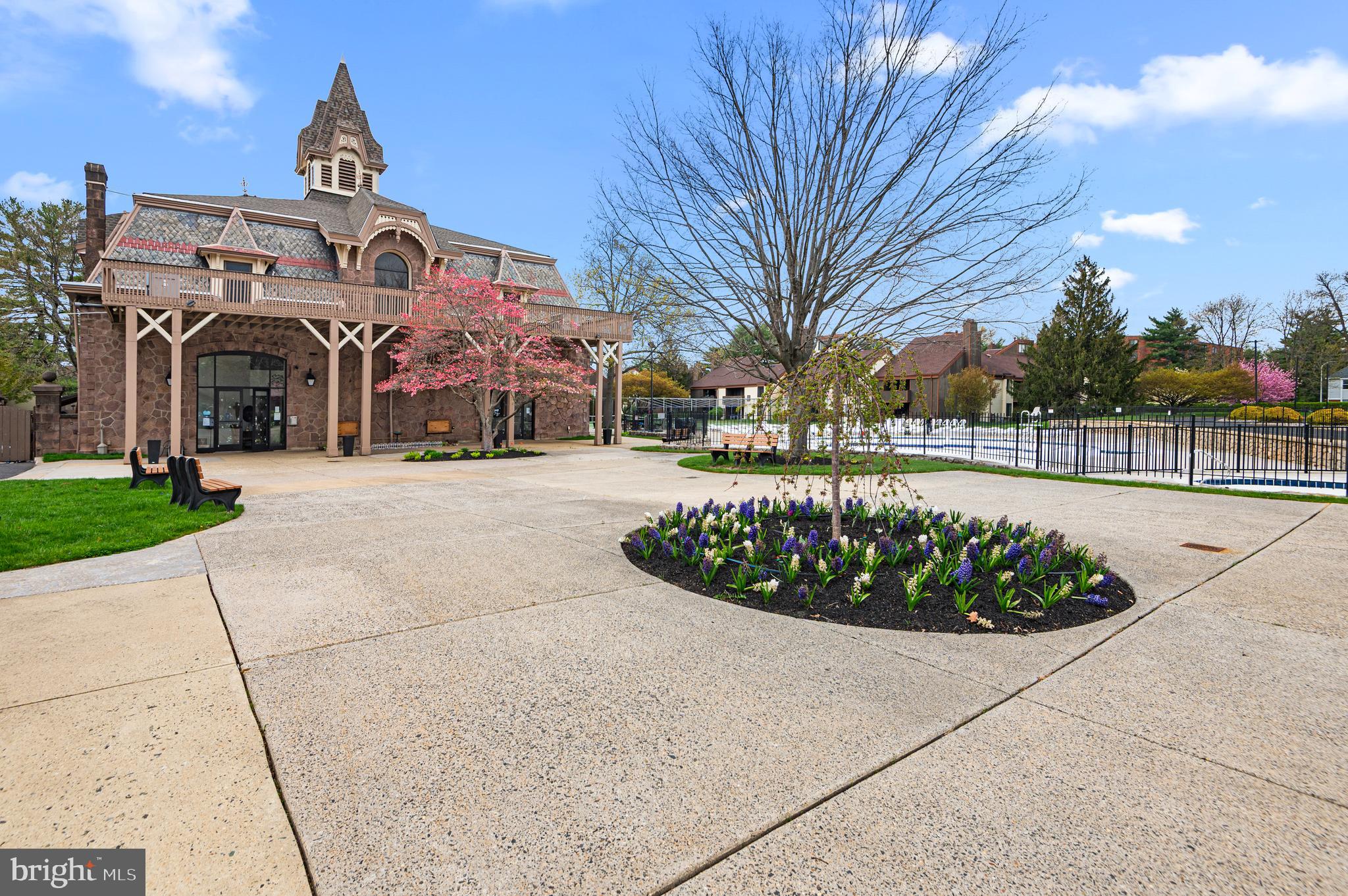BAKERS BAY CONDOMINIUMS - Residential