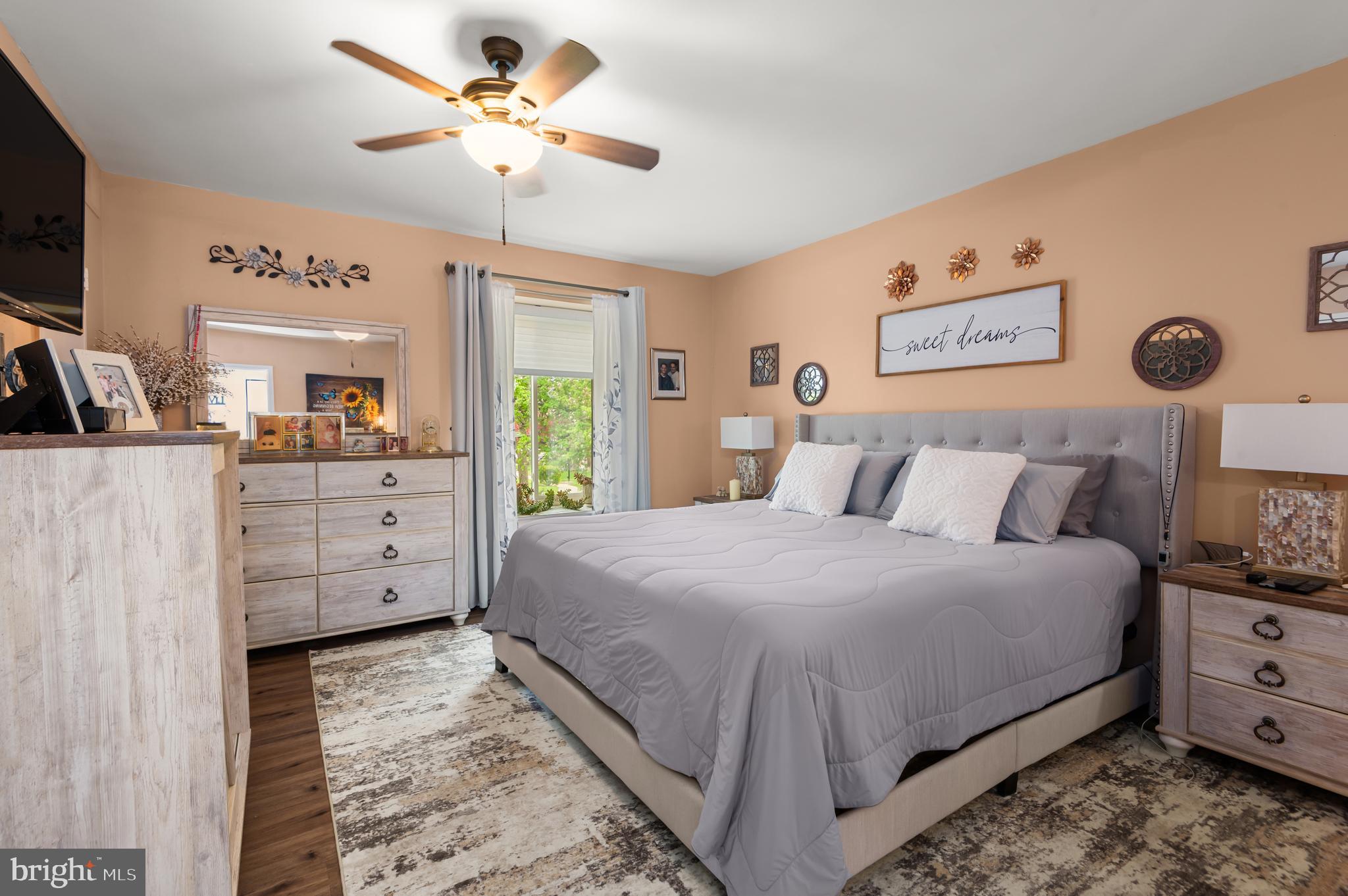 BAKERS BAY CONDOMINIUMS - Residential