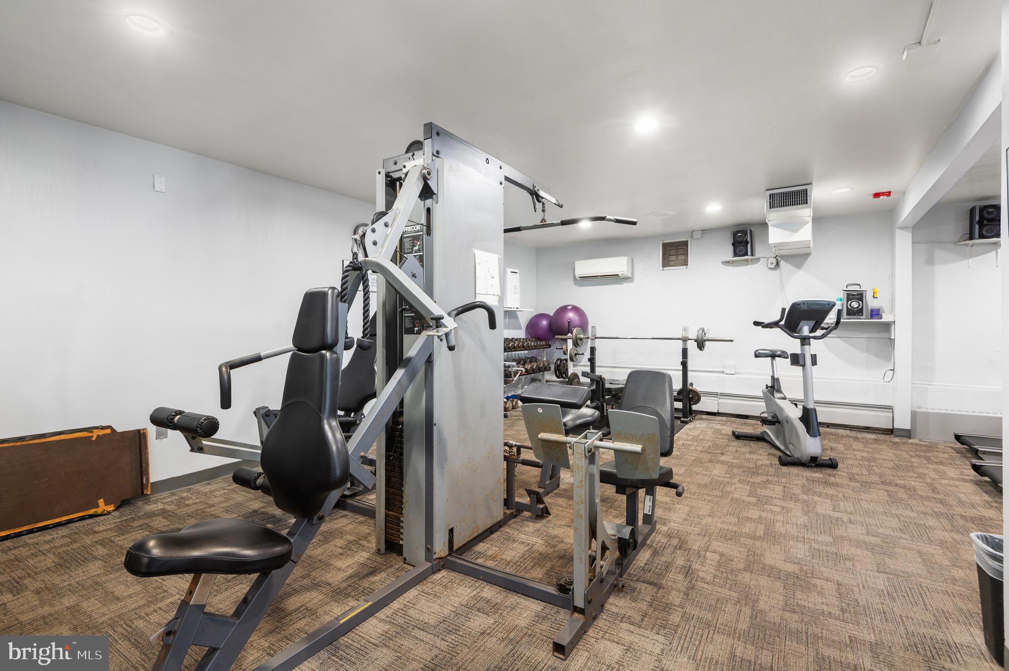 BAKERS BAY CONDOMINIUMS - Residential