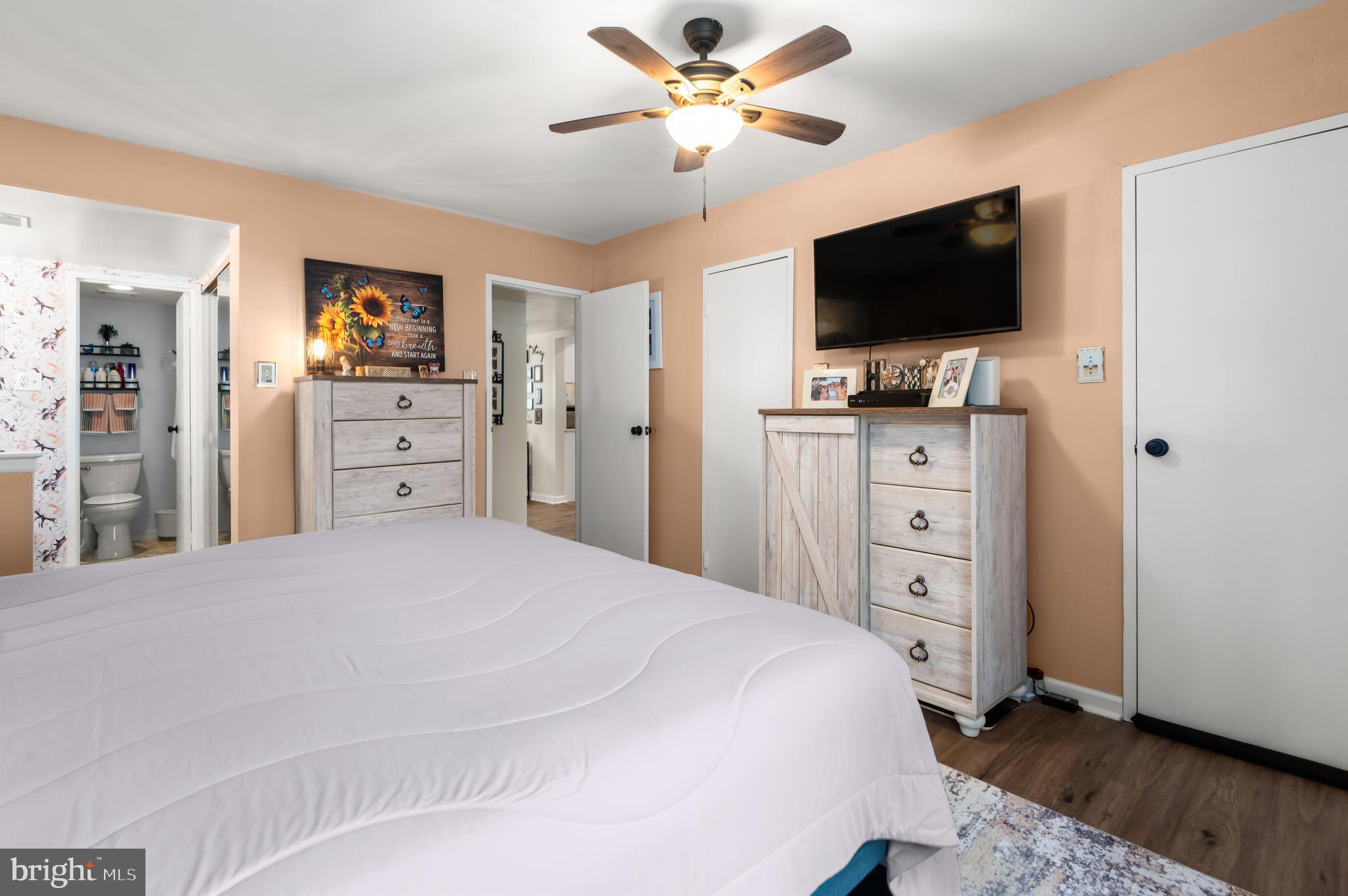 BAKERS BAY CONDOMINIUMS - Residential