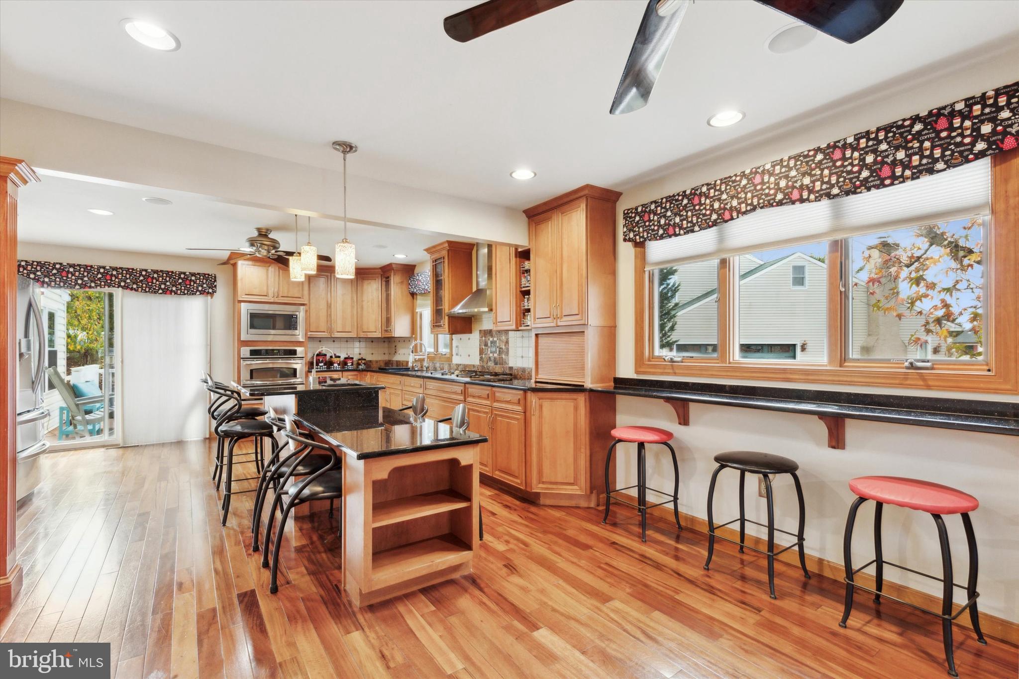 FOX HOLLOW - Residential